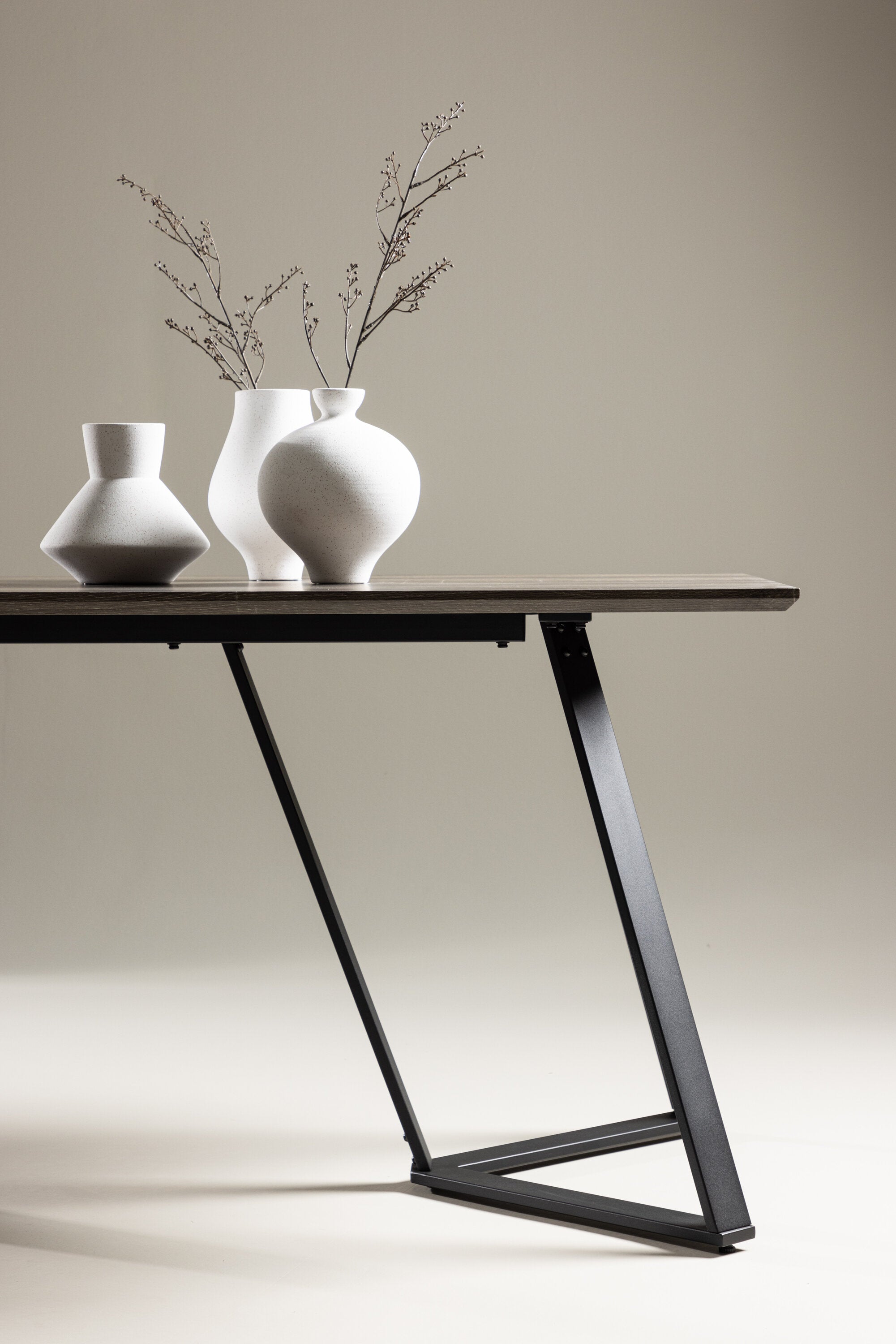 Marina Tisch in Natur präsentiert im Onlineshop von KAQTU Design AG. Esstisch ist von Venture Home