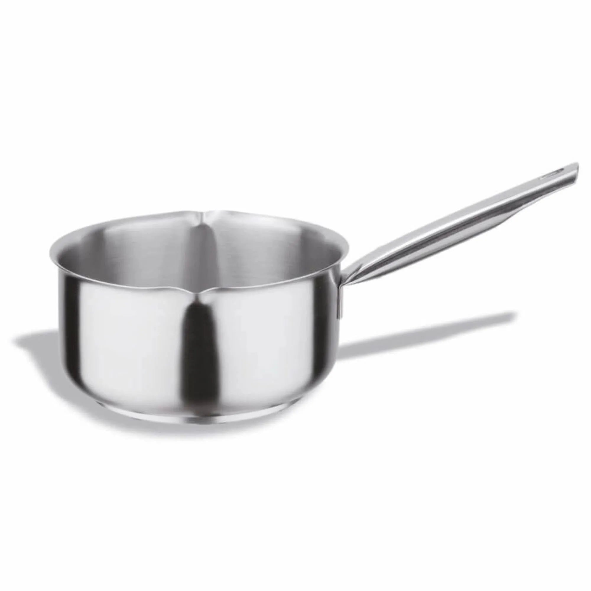 Inox Pro Stielkasserolle mit Ausguss Ø20cm H:10cm 3.1lt in Silber präsentiert im Onlineshop von KAQTU Design AG. Topf ist von Vollrath