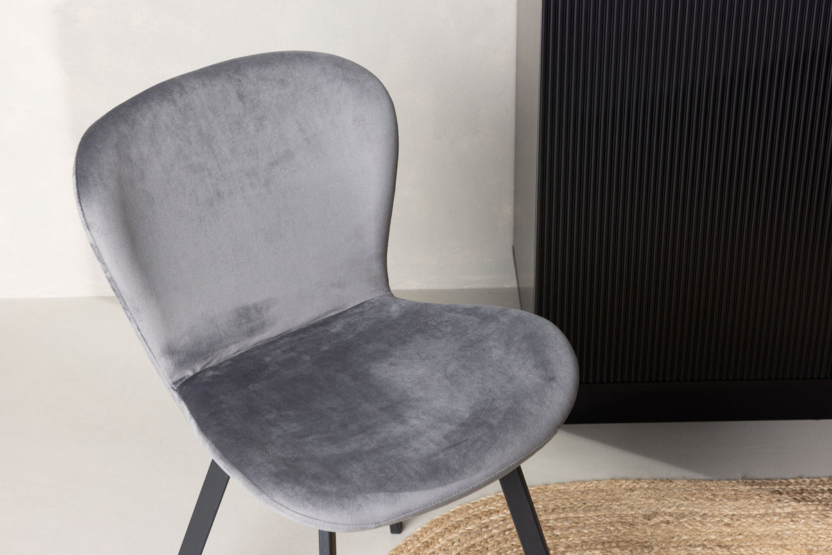 Lilja Esszimmerstuhl in Grau präsentiert im Onlineshop von KAQTU Design AG. Stuhl ist von Venture Home