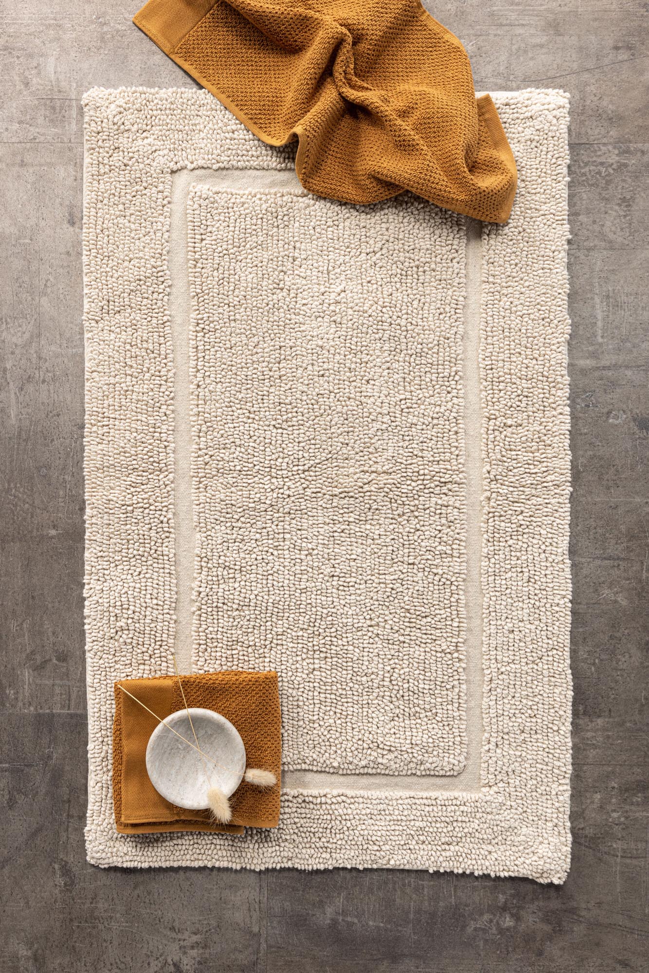 William Teppich in Beige präsentiert im Onlineshop von KAQTU Design AG. Teppich ist von Venture Home