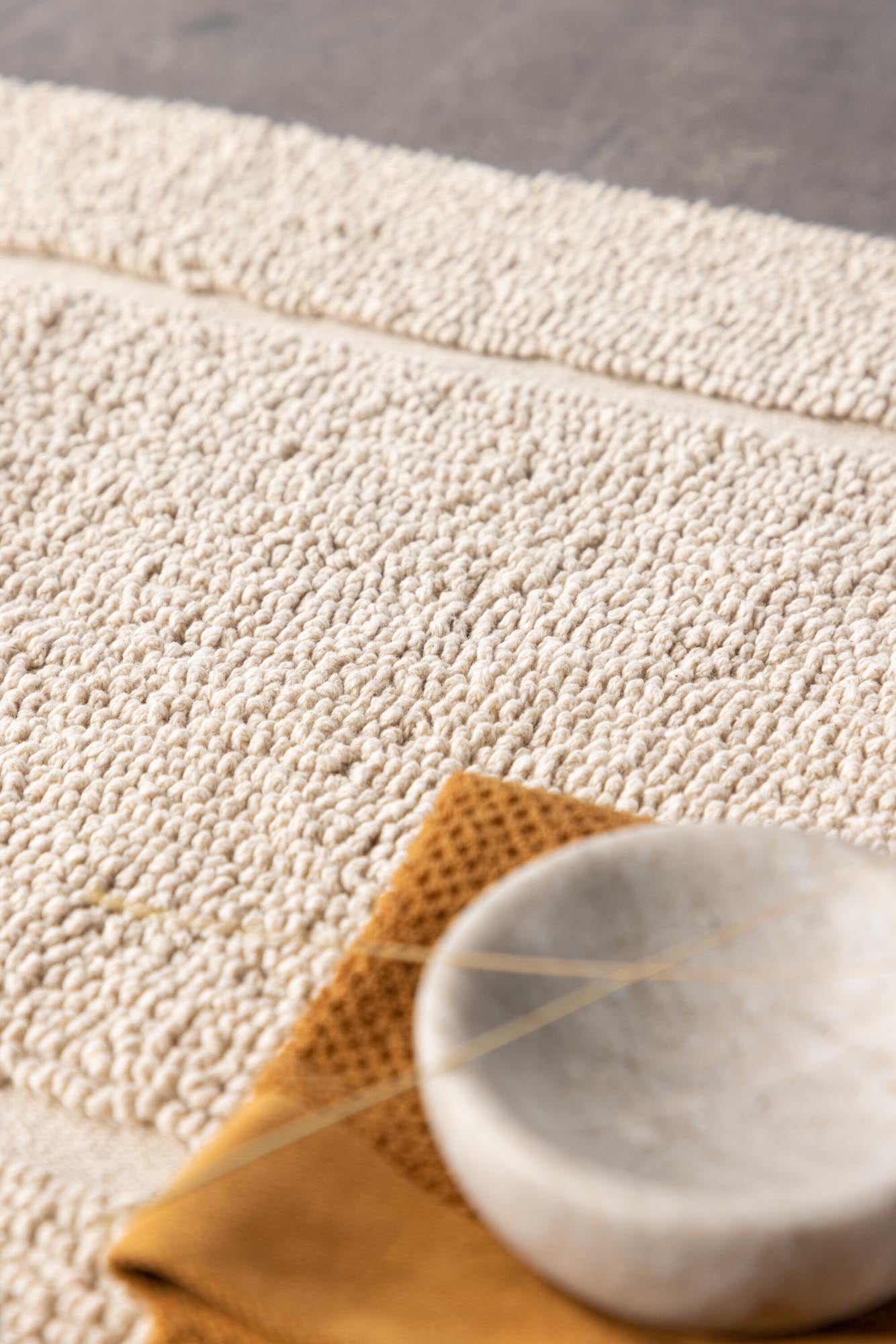 William Teppich in Beige präsentiert im Onlineshop von KAQTU Design AG. Teppich ist von Venture Home