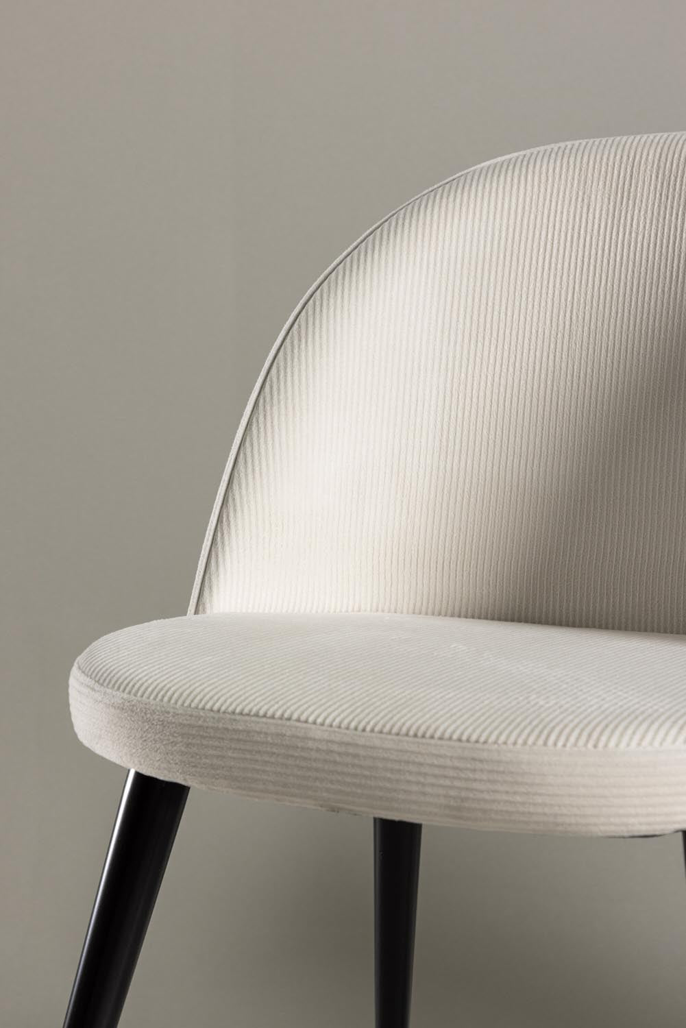 Velvet Stuhl in Cream präsentiert im Onlineshop von KAQTU Design AG. Schalenstuhl ist von Venture Home