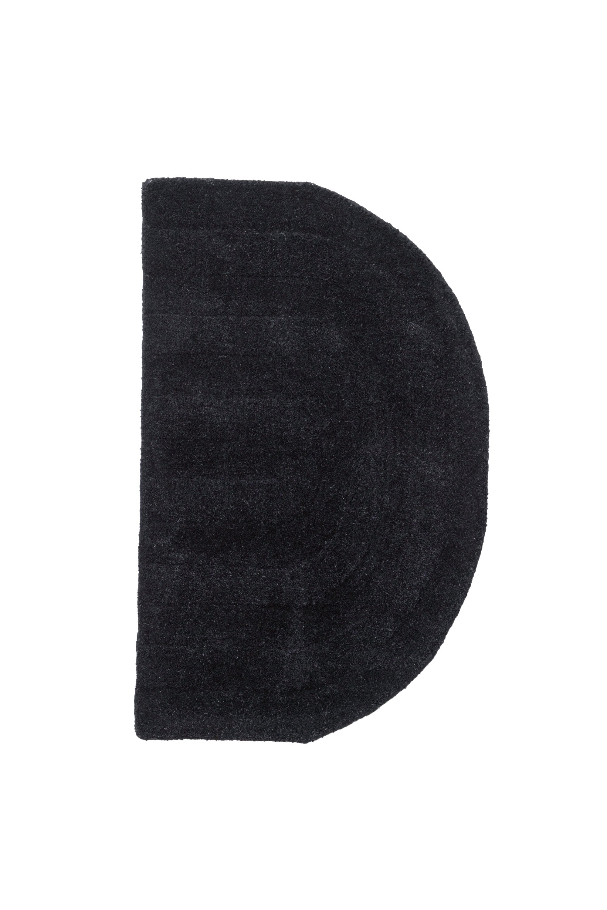 Nora Teppich in Schwarz präsentiert im Onlineshop von KAQTU Design AG. Türmatte ist von Venture Home