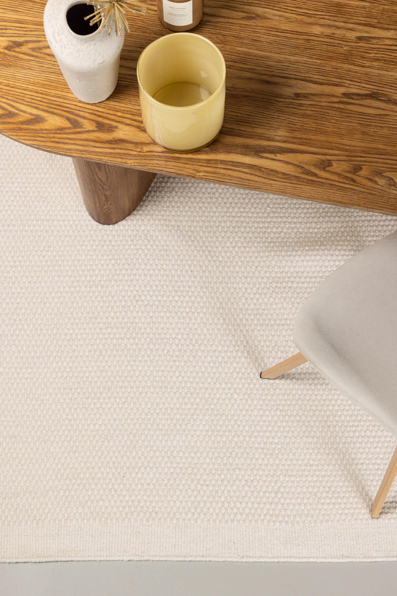 Vilma Teppich in Cremefarben präsentiert im Onlineshop von KAQTU Design AG. Teppich ist von Venture Home