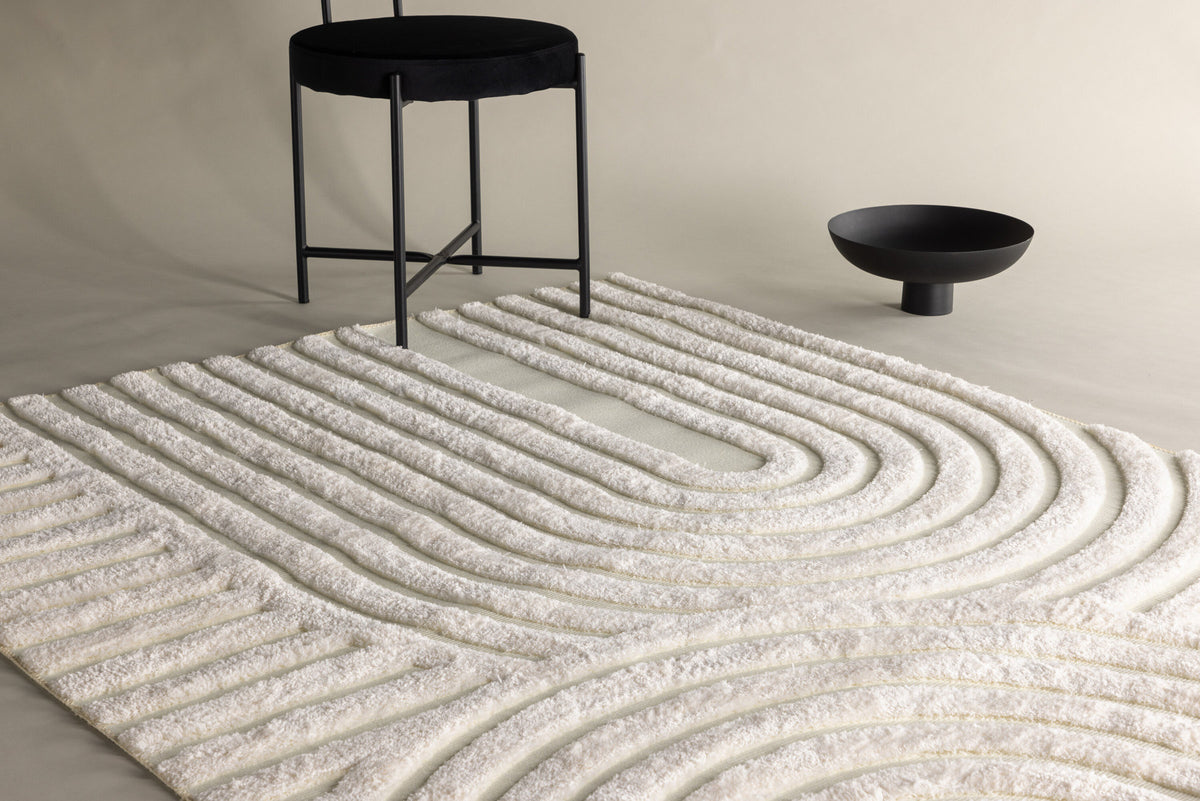 Nikita Teppich in Weiss präsentiert im Onlineshop von KAQTU Design AG. Teppich ist von Venture Home