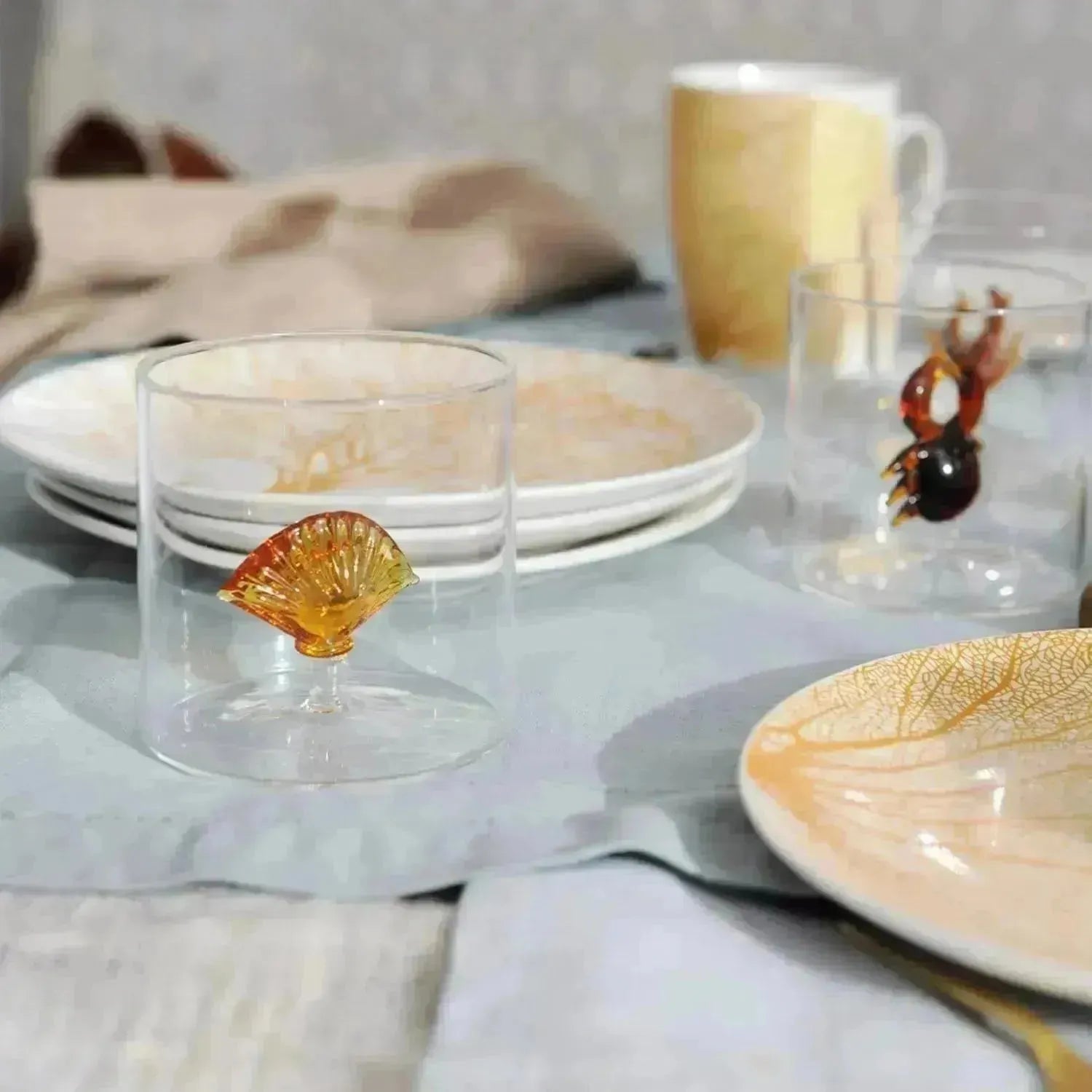 Hochwertiges Borosilikatglas, 250 ml, mit stilvollem Krabbenmotiv von Easy Life – robust, hitzebeständig und elegant.