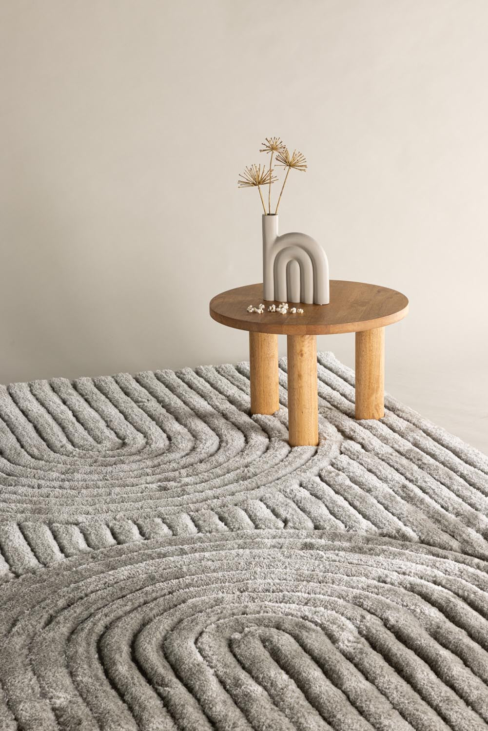 Niklas Teppich in Greige präsentiert im Onlineshop von KAQTU Design AG. Teppich ist von Venture Home