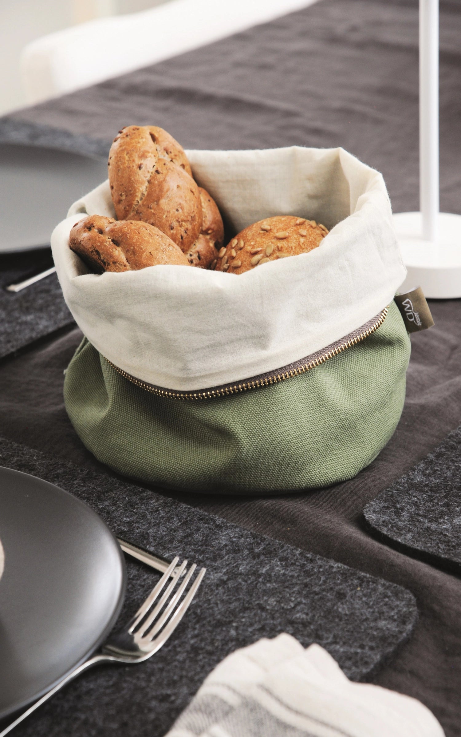 Beheizbare Brottasche aus grünem Baumwollmaterial, 20 cm groß, perfekt zum Warmhalten von Brot und Brötchen für längere Frische.