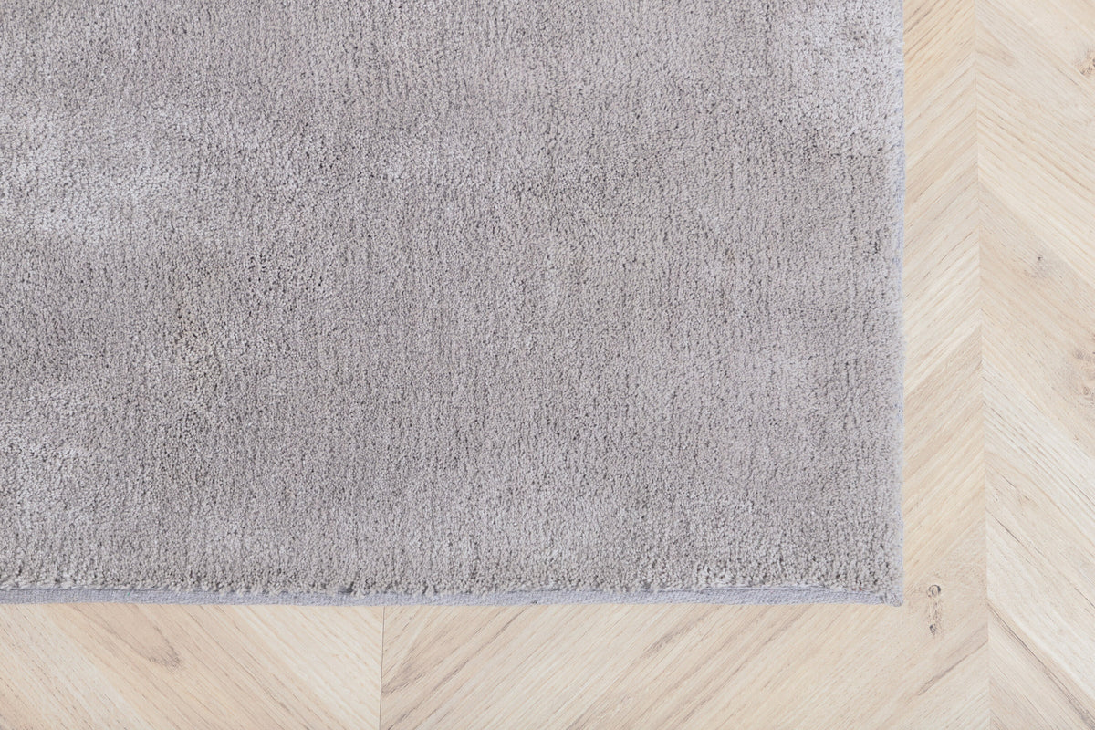 Wunderteppich in Silber präsentiert im Onlineshop von KAQTU Design AG. Teppich ist von Venture Home
