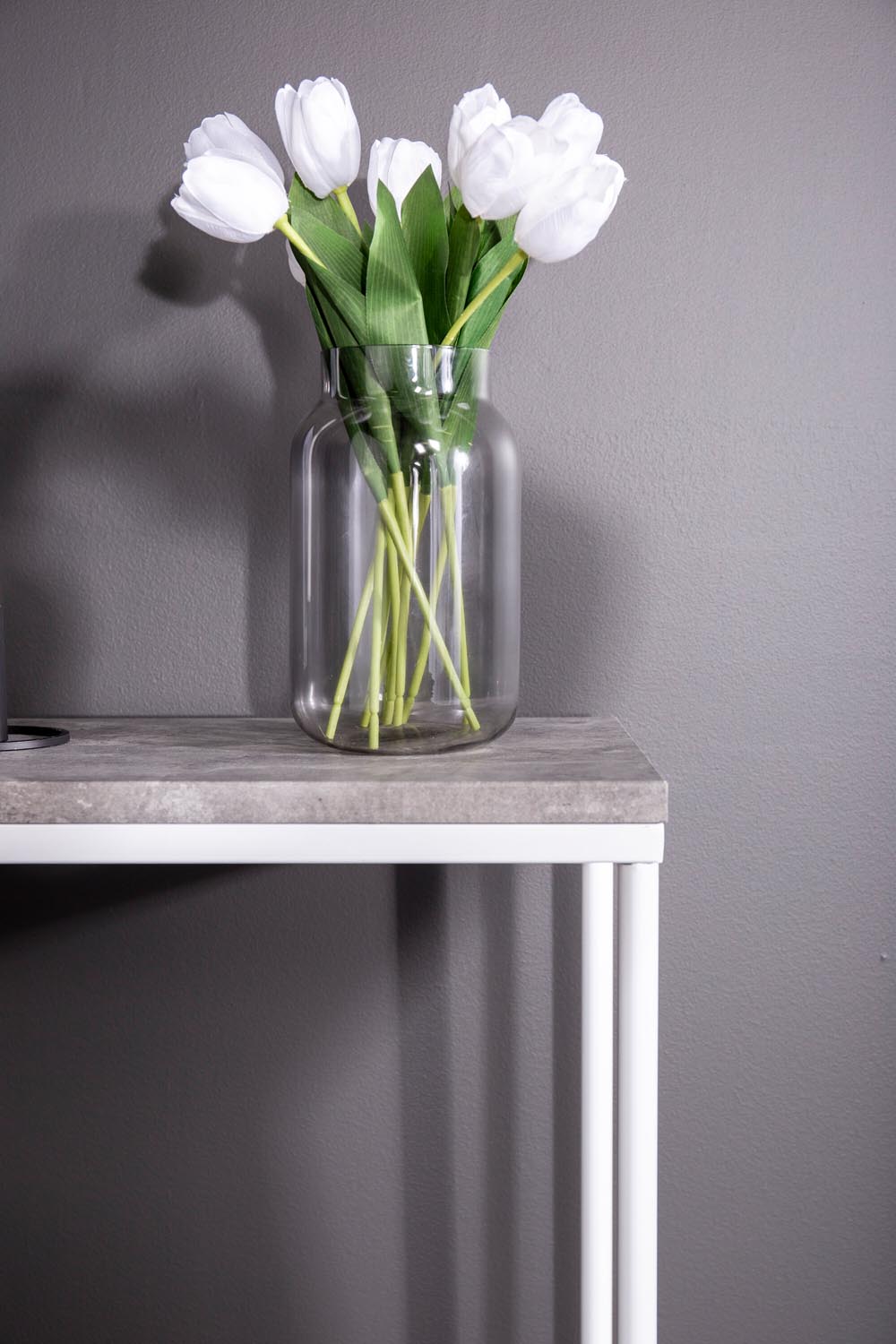 Palace Beistelltisch in Weiss präsentiert im Onlineshop von KAQTU Design AG. Beistelltisch ist von Venture Home