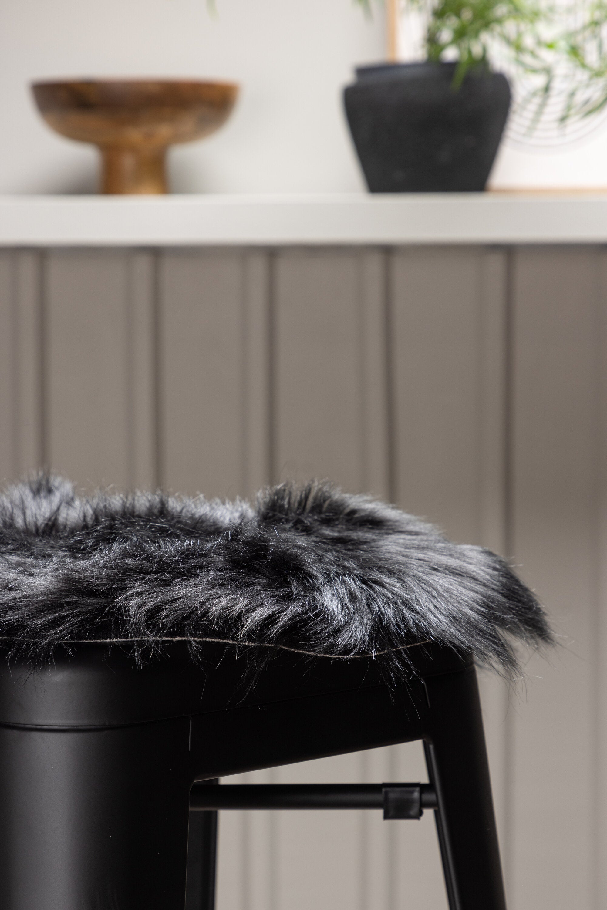 Katy Kissen in Schwarz präsentiert im Onlineshop von KAQTU Design AG. Sitzkissen ist von Venture Home