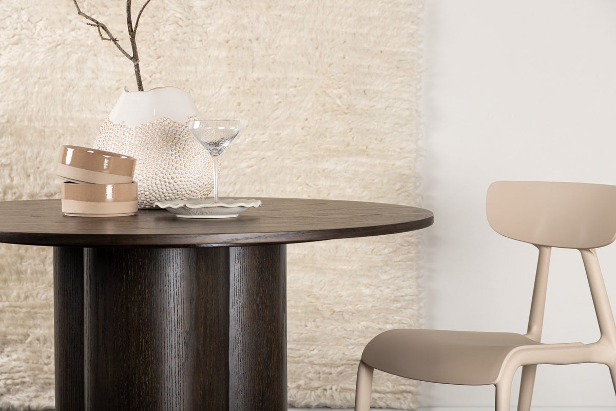 Olivia Esstisch in Mokka präsentiert im Onlineshop von KAQTU Design AG. Esstisch ist von Venture Home