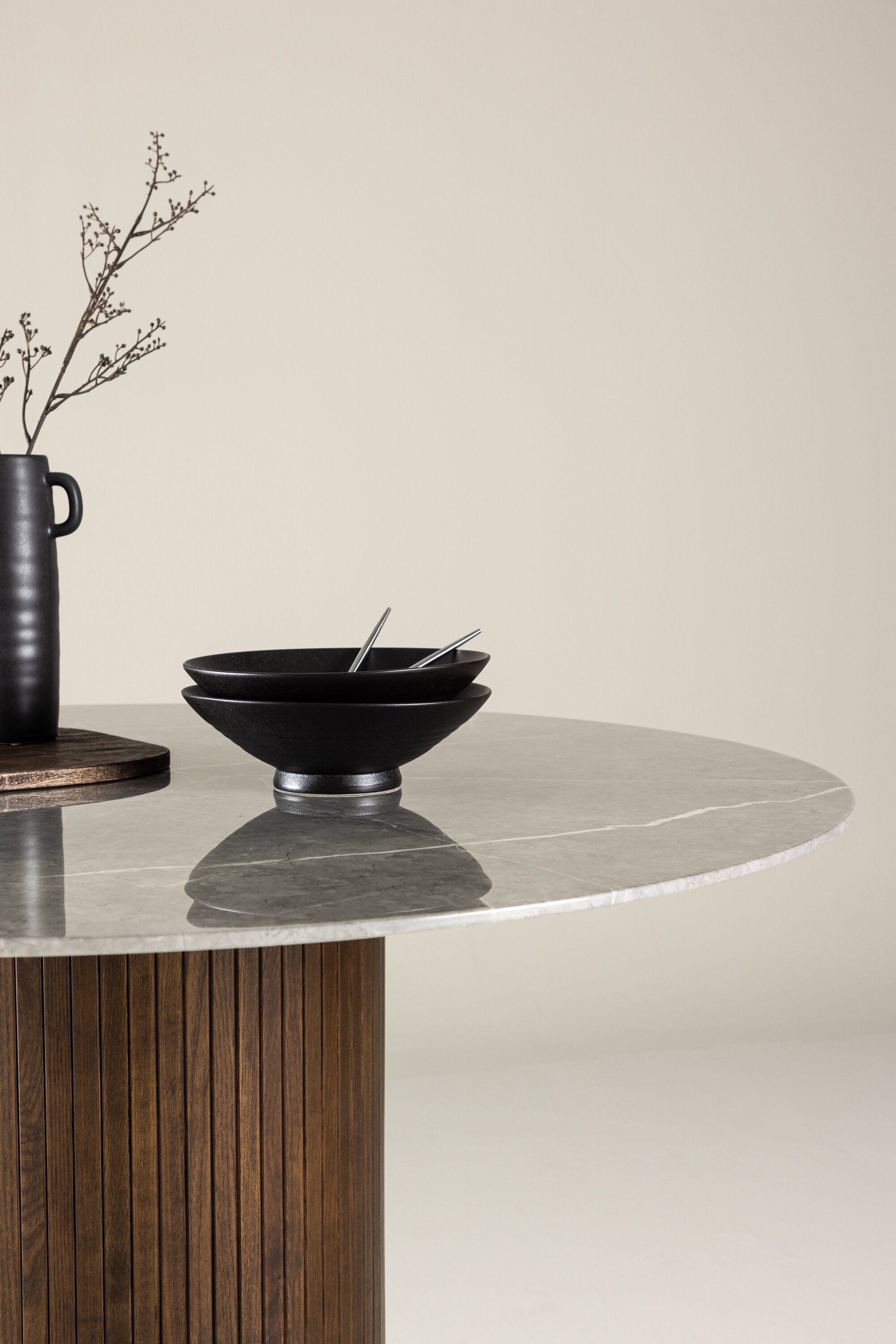 Austin Tisch in Mokka präsentiert im Onlineshop von KAQTU Design AG. Esstisch ist von Vind