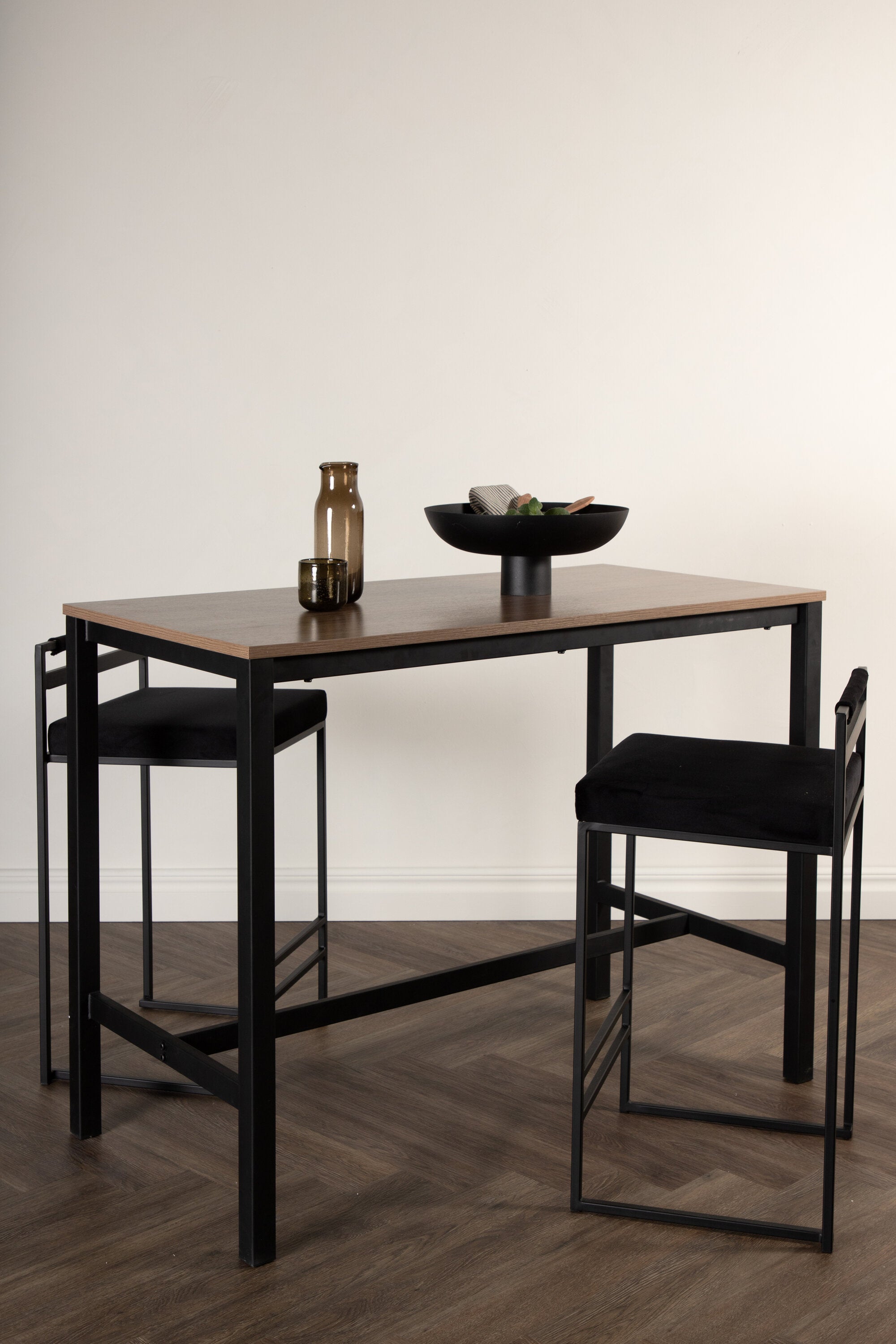 Camden Tisch in Nussbaum präsentiert im Onlineshop von KAQTU Design AG. Hochtisch ist von Venture Home