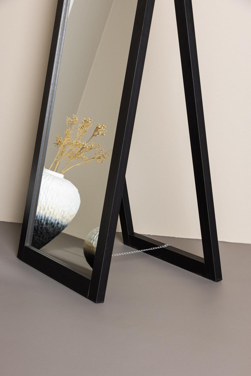 Sebring Spiegel in Schwarz präsentiert im Onlineshop von KAQTU Design AG. Spiegel ist von Venture Home