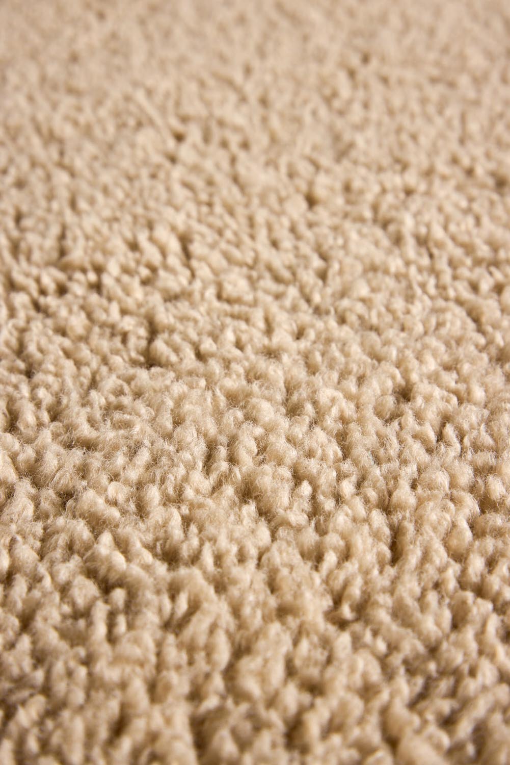 Teddy Teppich in Beige präsentiert im Onlineshop von KAQTU Design AG. Teppich ist von Venture Home