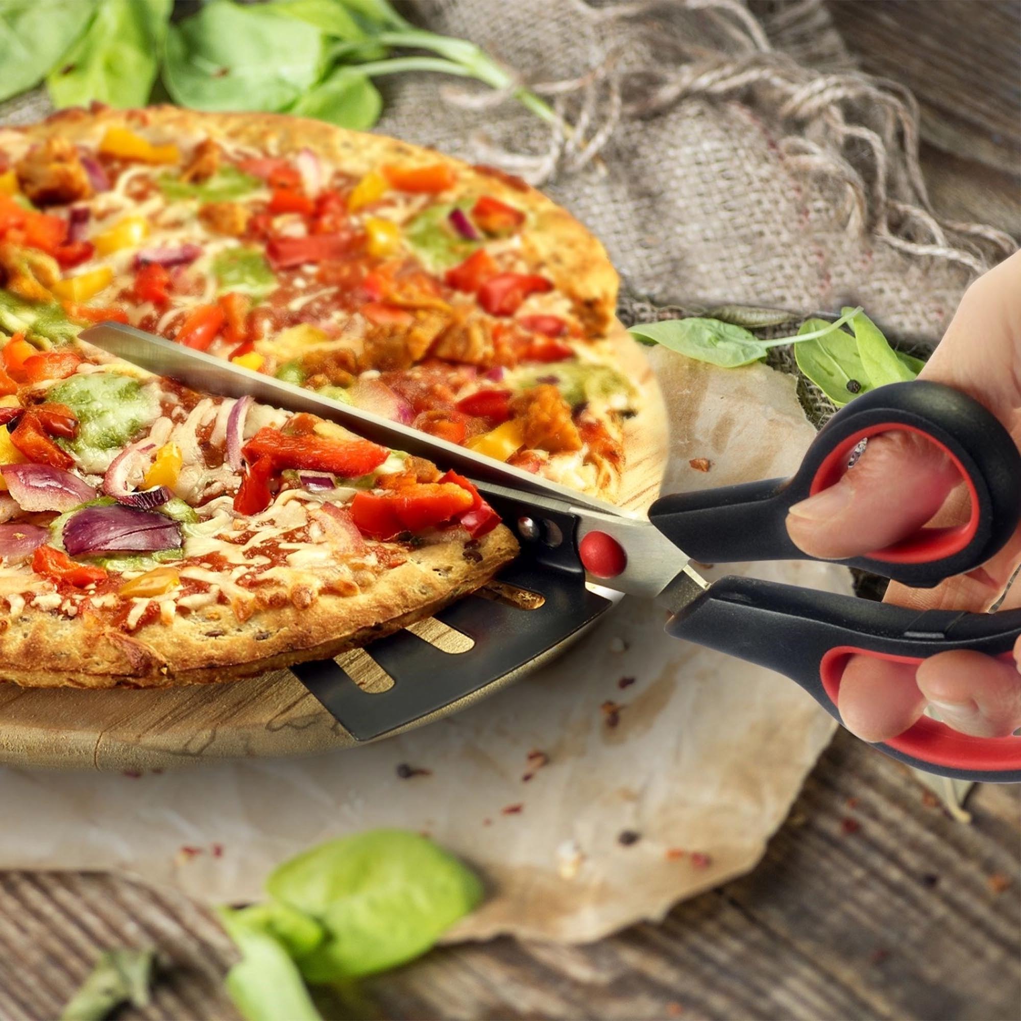 Die Pizzaschere Antonio von Westmark schneidet Pizza mühelos und präzise, ideal für gleichmässige und saubere Stücke.