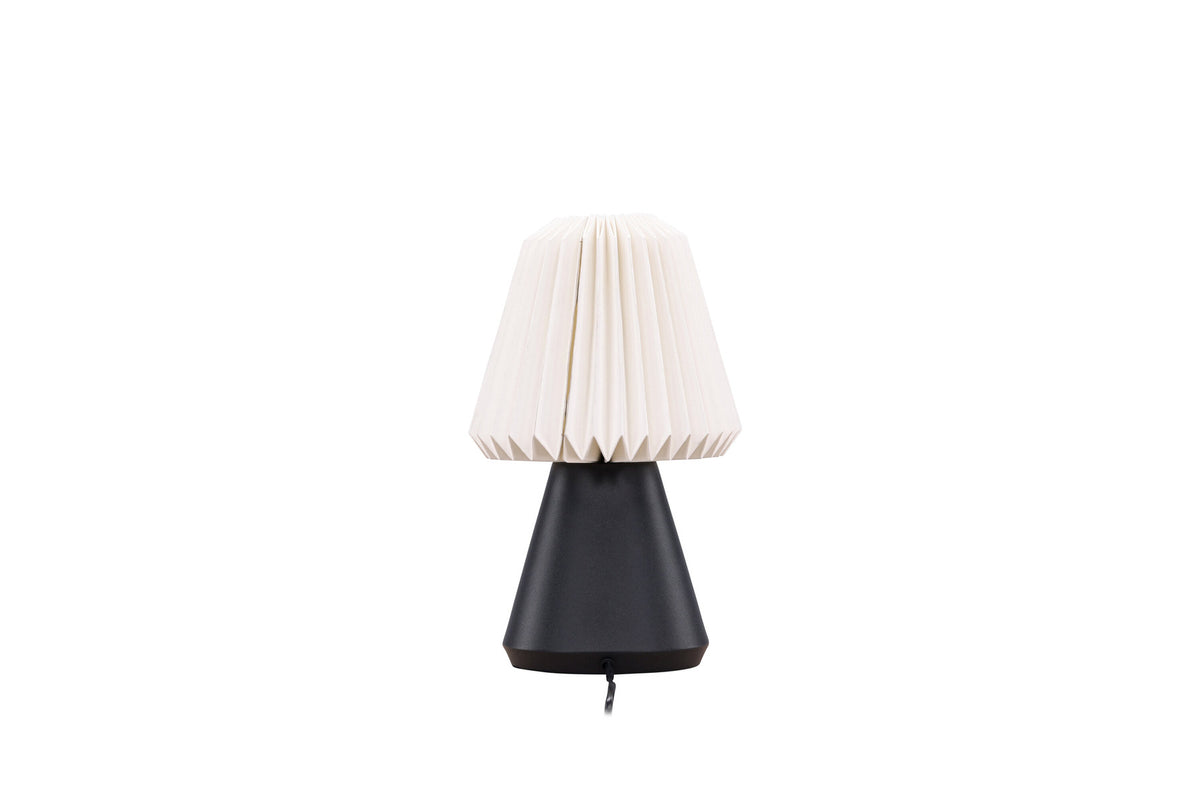 Fjällen Tischlampe in Schwarz präsentiert im Onlineshop von KAQTU Design AG. Tischleuchte ist von Venture Home