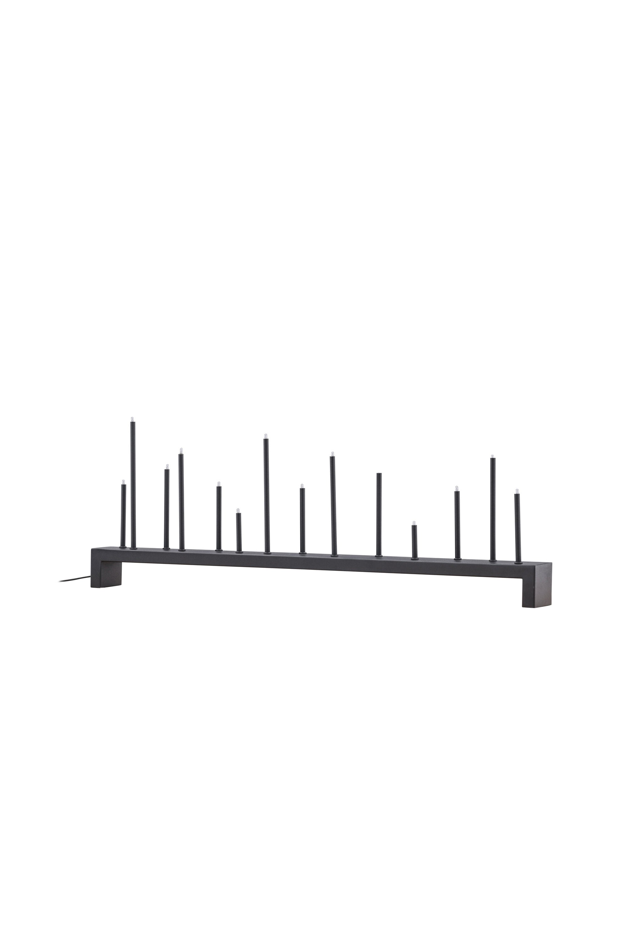 Hoforsbacken Tischlampe in Schwarz präsentiert im Onlineshop von KAQTU Design AG. Weihnachtszubehör ist von Venture Home