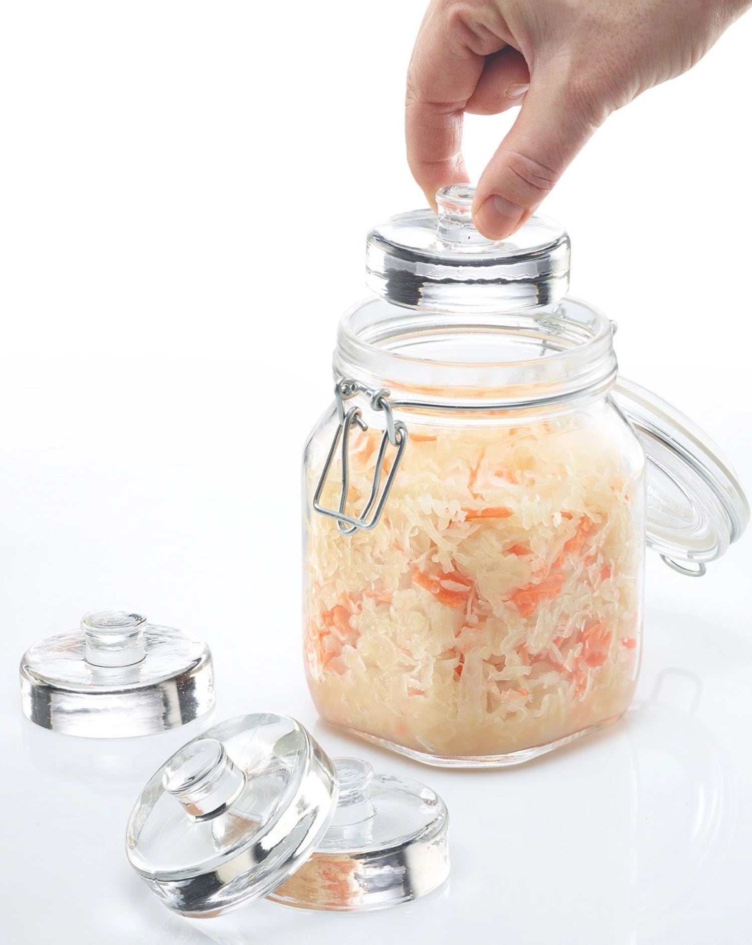 Set aus 4 Fermentiergewichten von Westmark, Ø 7 cm, ideal zum Stabilisieren von Gemüse während des Fermentationsprozesses, elegantes und nützliches Küchenwerkzeug.
