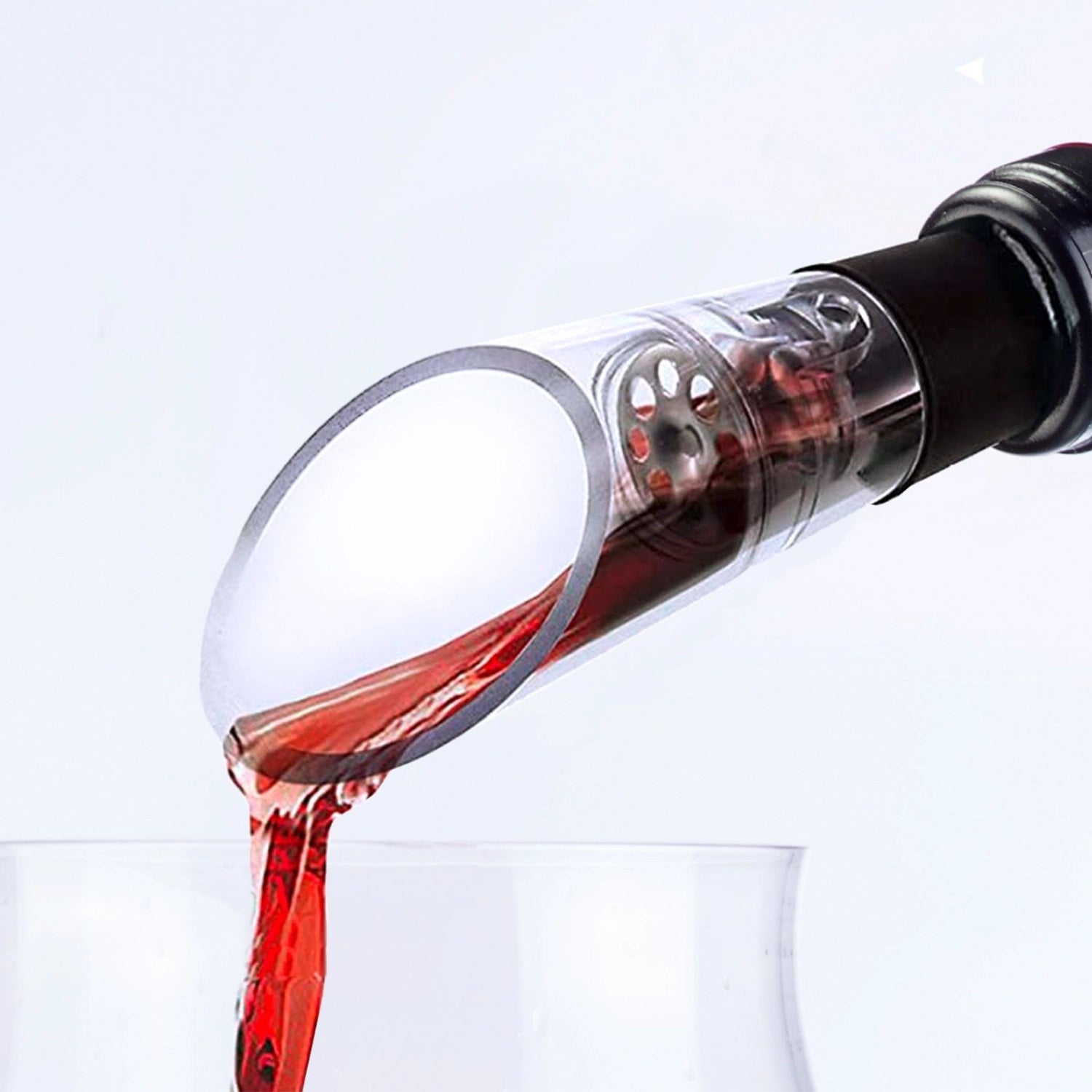 Elegantes 2er Set Dekantiererausgießer Simo von Westmark, perfekt für das präzise Ausgießen von Wein und die Verschönerung jeder Tafel.