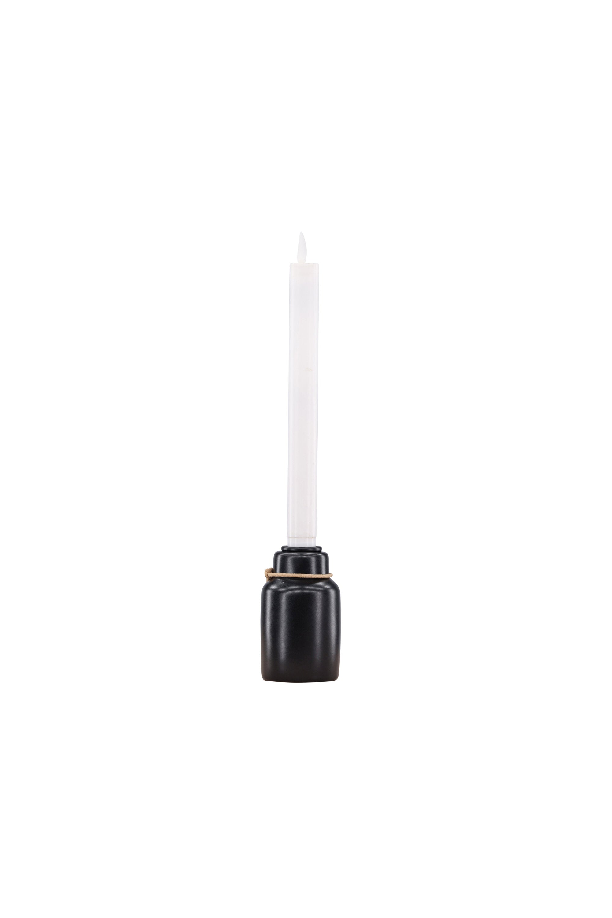 Ulricehamn Kerzenhalter in Schwarz präsentiert im Onlineshop von KAQTU Design AG. Kerzenständer ist von Venture Home