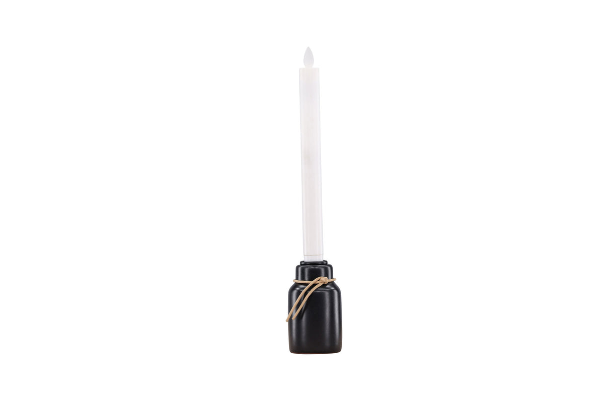 Ulricehamn Kerzenhalter in Schwarz präsentiert im Onlineshop von KAQTU Design AG. Kerzenständer ist von Venture Home