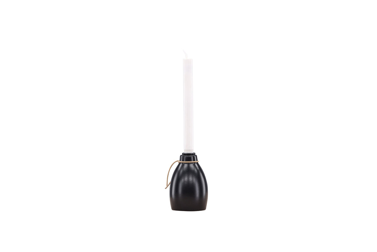 Ulricehamn Kerzenhalter in Schwarz präsentiert im Onlineshop von KAQTU Design AG. Kerzenständer ist von Venture Home
