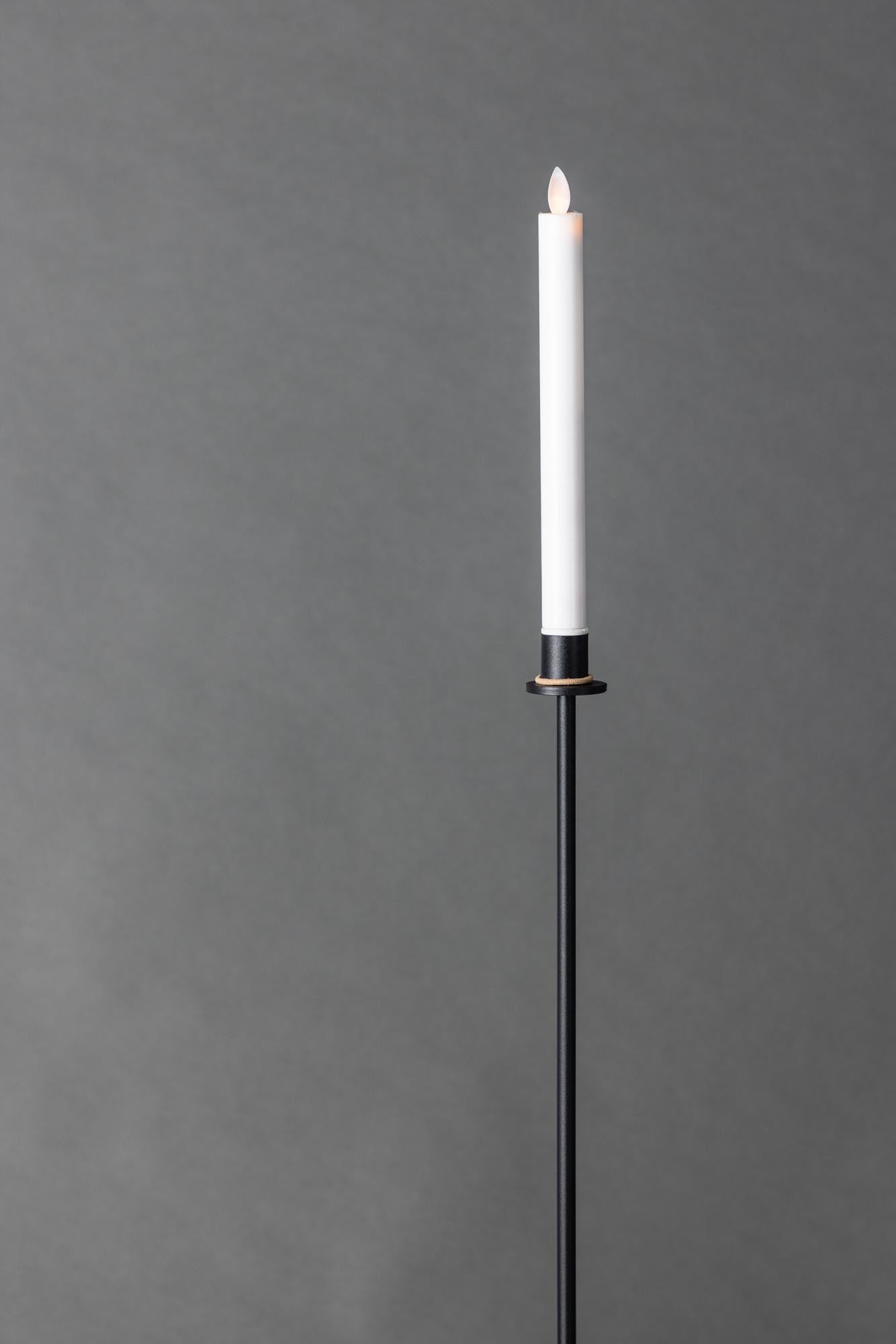 Högehall Kerzenständer von Venture Home: Eleganter Stahl-Kerzenhalter für stilvolle Akzente und gemütliche Lichtmomente in jedem Raum.