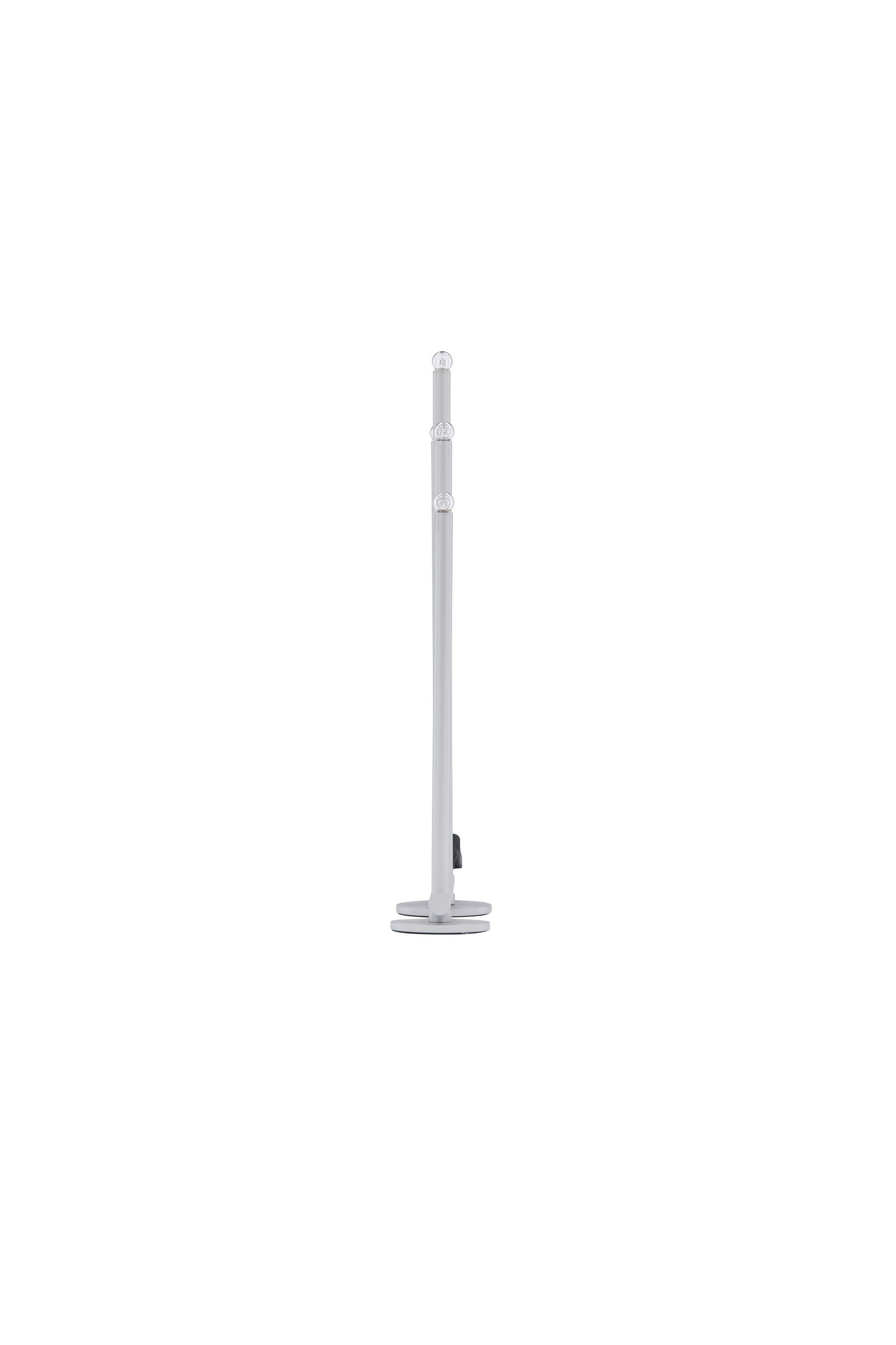 Björnfjället Tischlampe in Silber präsentiert im Onlineshop von KAQTU Design AG. Weihnachtszubehör ist von Venture Home