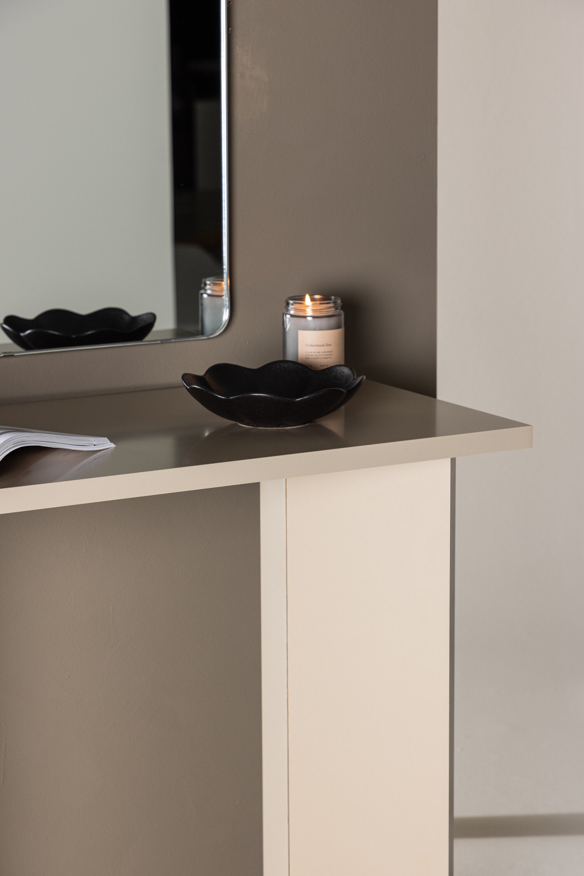 Kristiansund Desk in Beige präsentiert im Onlineshop von KAQTU Design AG. Schreibtisch ist von Vind