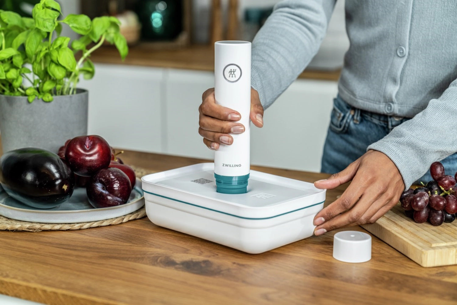 16tlg. La Mer Vakuum Starterset von Zwilling in stilvollem Design, perfekt für die luftdichte Lagerung von Lebensmitteln und zur Reduzierung von Abfall.