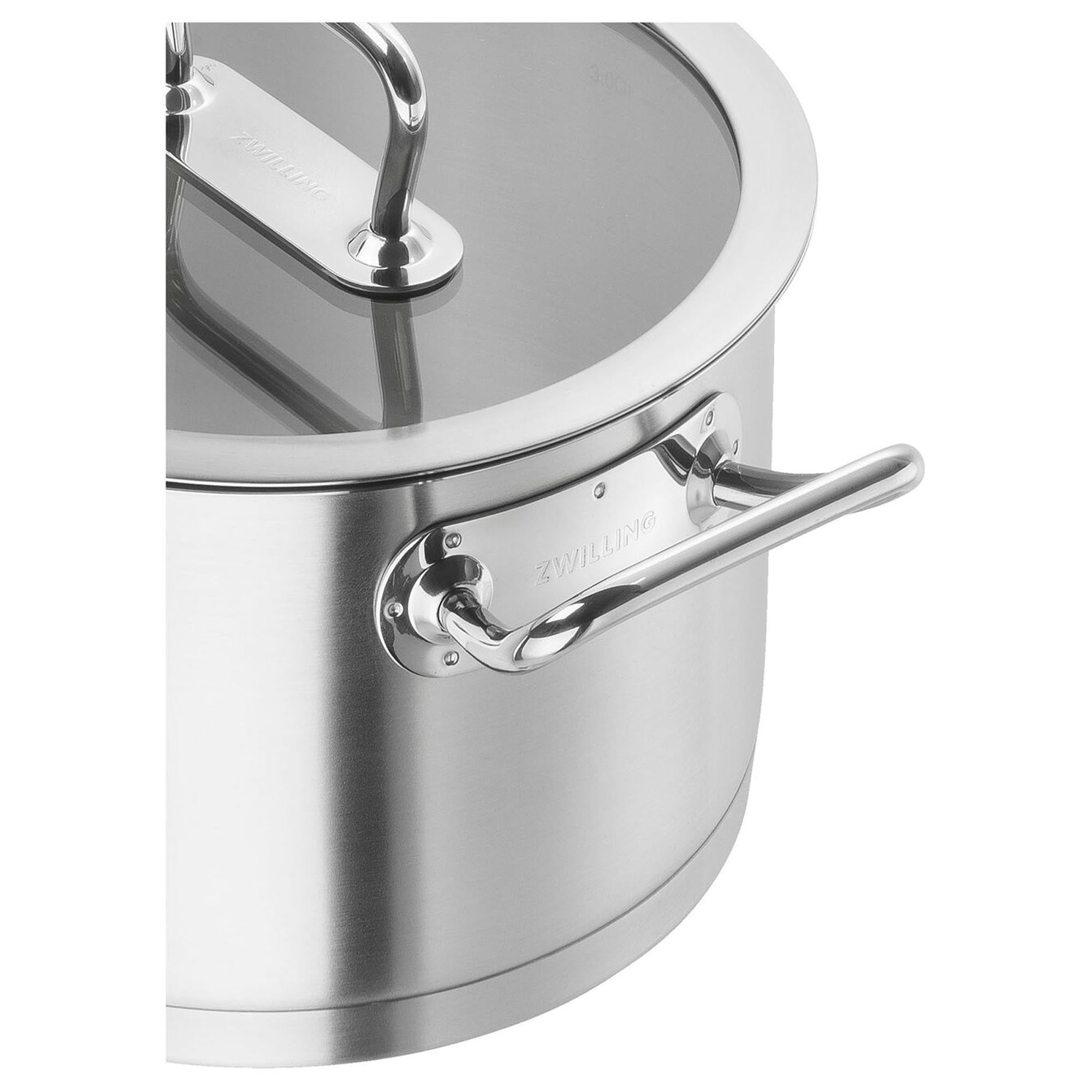 ZWILLING Pro Kochtopf 16 cm: Hochwertiger Edelstahl, ideal für kleine Portionen. Robust, langlebig und für präzises Kochen geeignet.