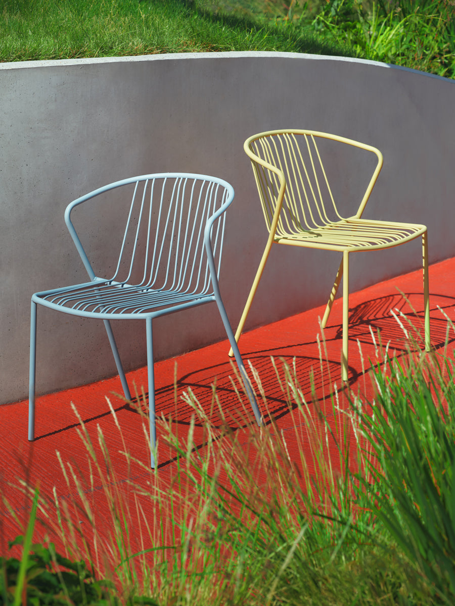 Bris BRS01 - Stuhl, Set von 2 Stück in Blau präsentiert im Onlineshop von KAQTU Design AG. Gartenstuhl ist von Mdd