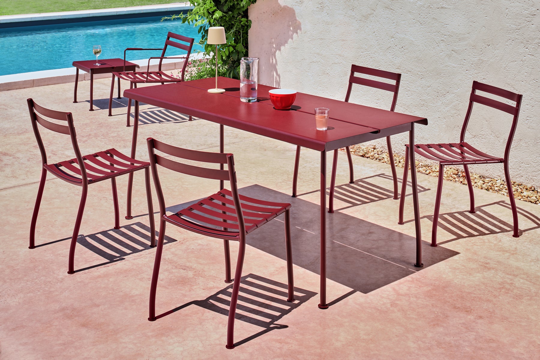 Flaner FLR05 - Tisch in Türkis präsentiert im Onlineshop von KAQTU Design AG. Gartentisch ist von Mdd