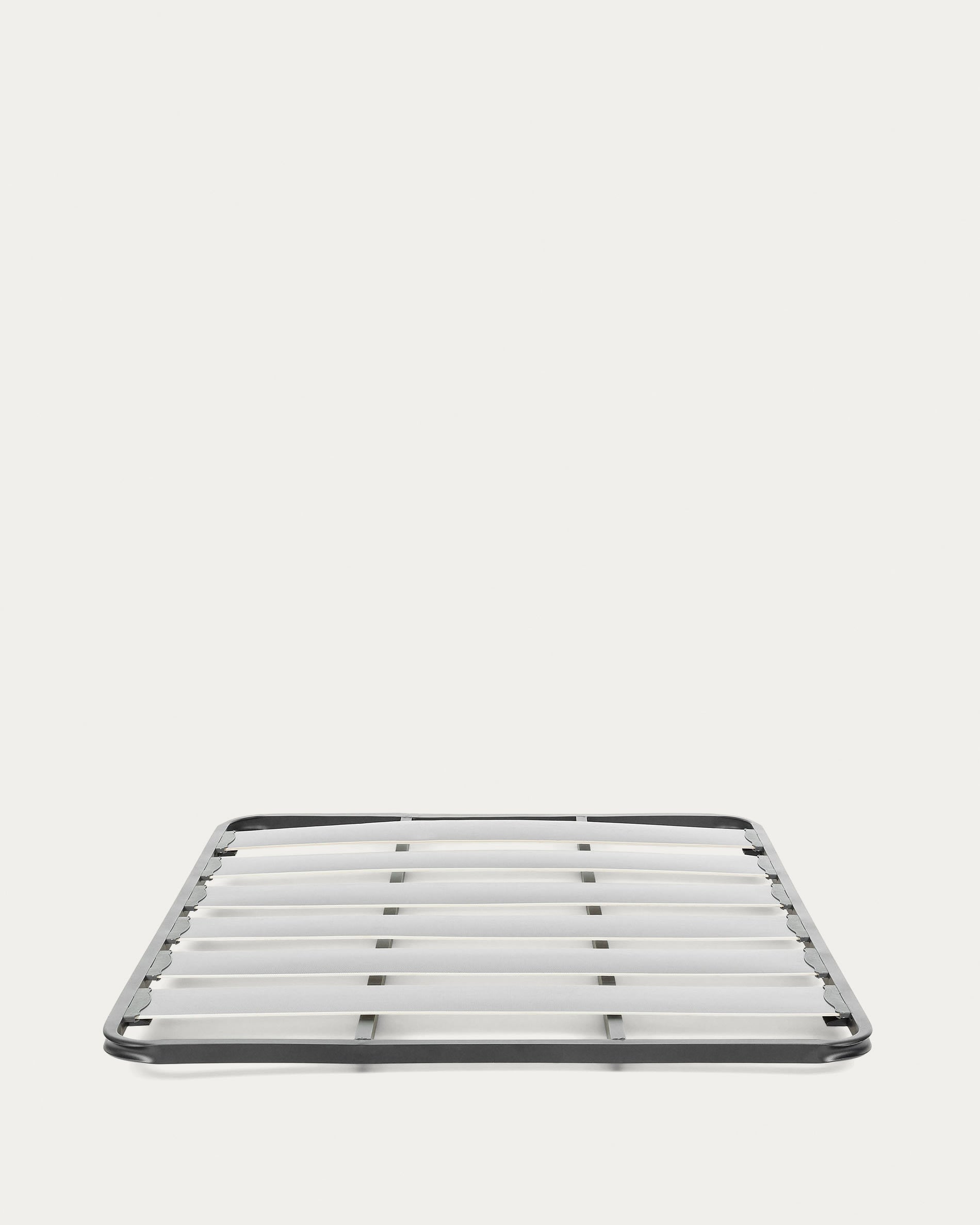 Elegantes Talo Bettgestell 150x190 cm von Kave Home: Graphit-Metall, geräuscharm, robust, stilvoll und modern.