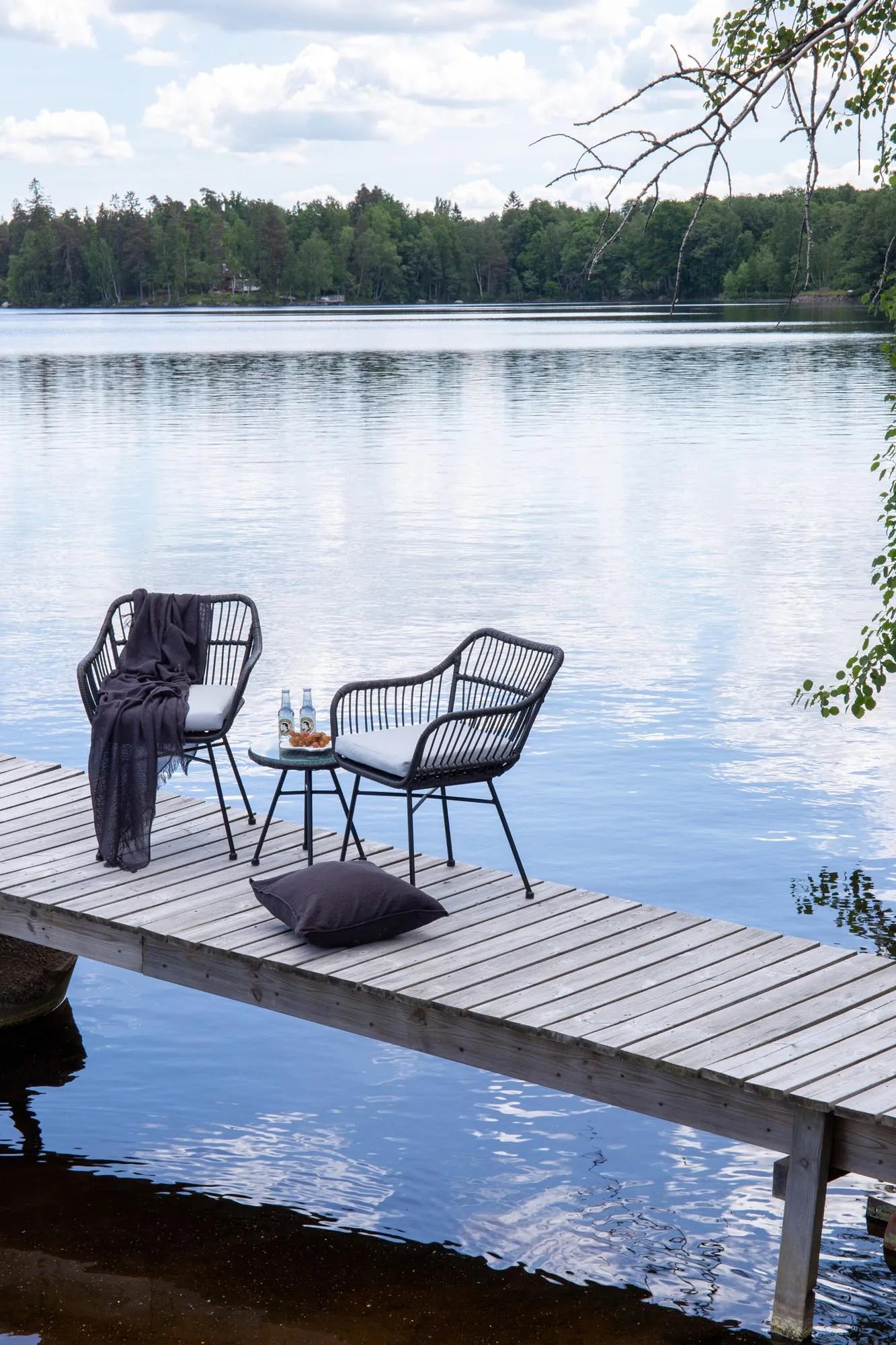 Viga Lounge Outdoorset ⌀40cm in Schwarz präsentiert im Onlineshop von KAQTU Design AG. Loungeset ist von Venture Home