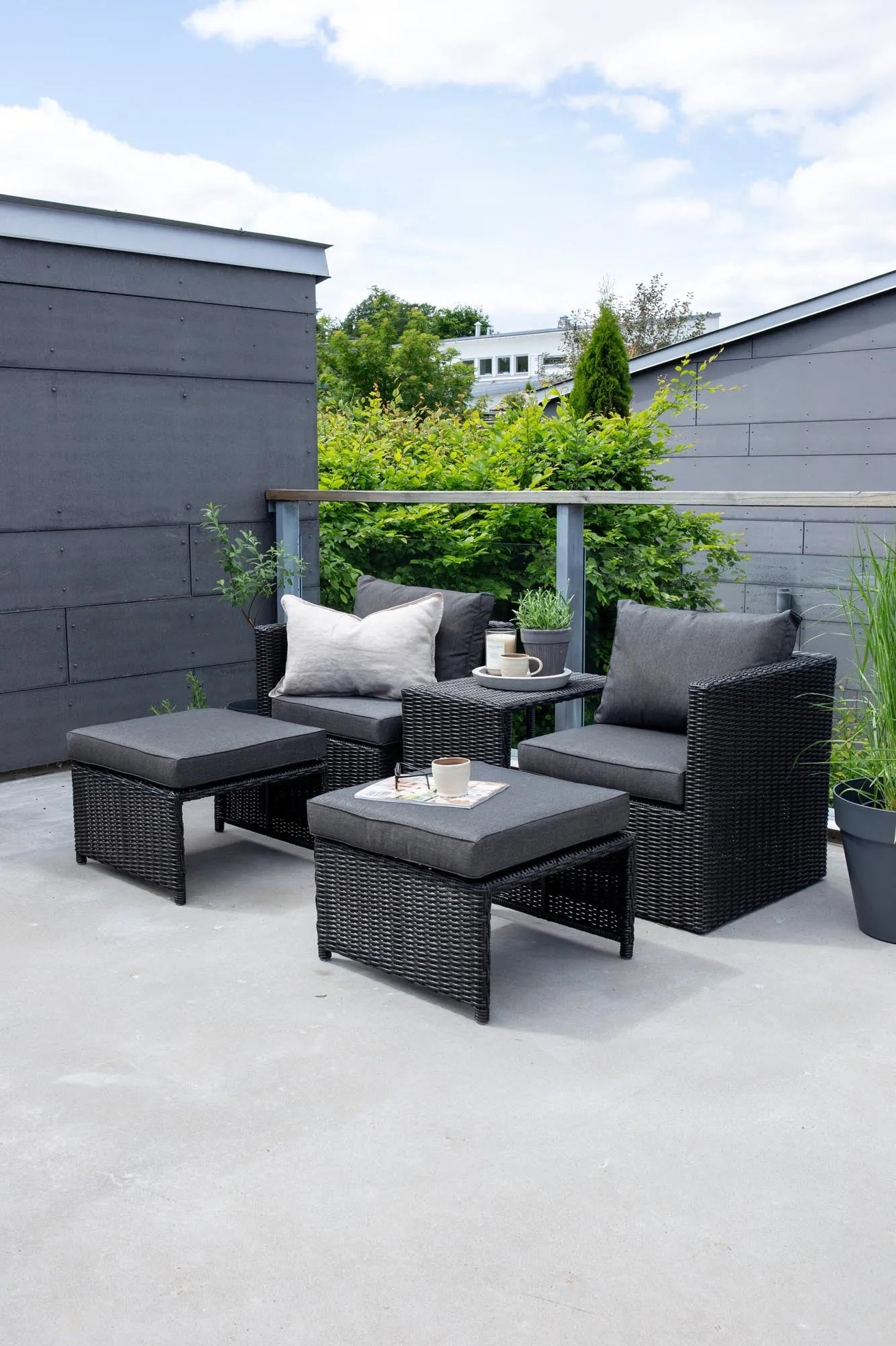 Komfortables Quad Lounge Set 63cm für entspannte Outdoor-Erlebnisse.