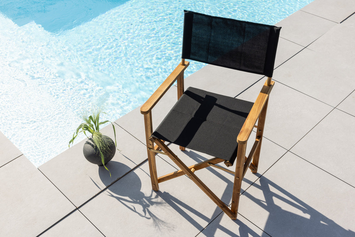 Marion Stuhl in Natur präsentiert im Onlineshop von KAQTU Design AG. Gartenstuhl mit Armlehnen ist von Venture Home