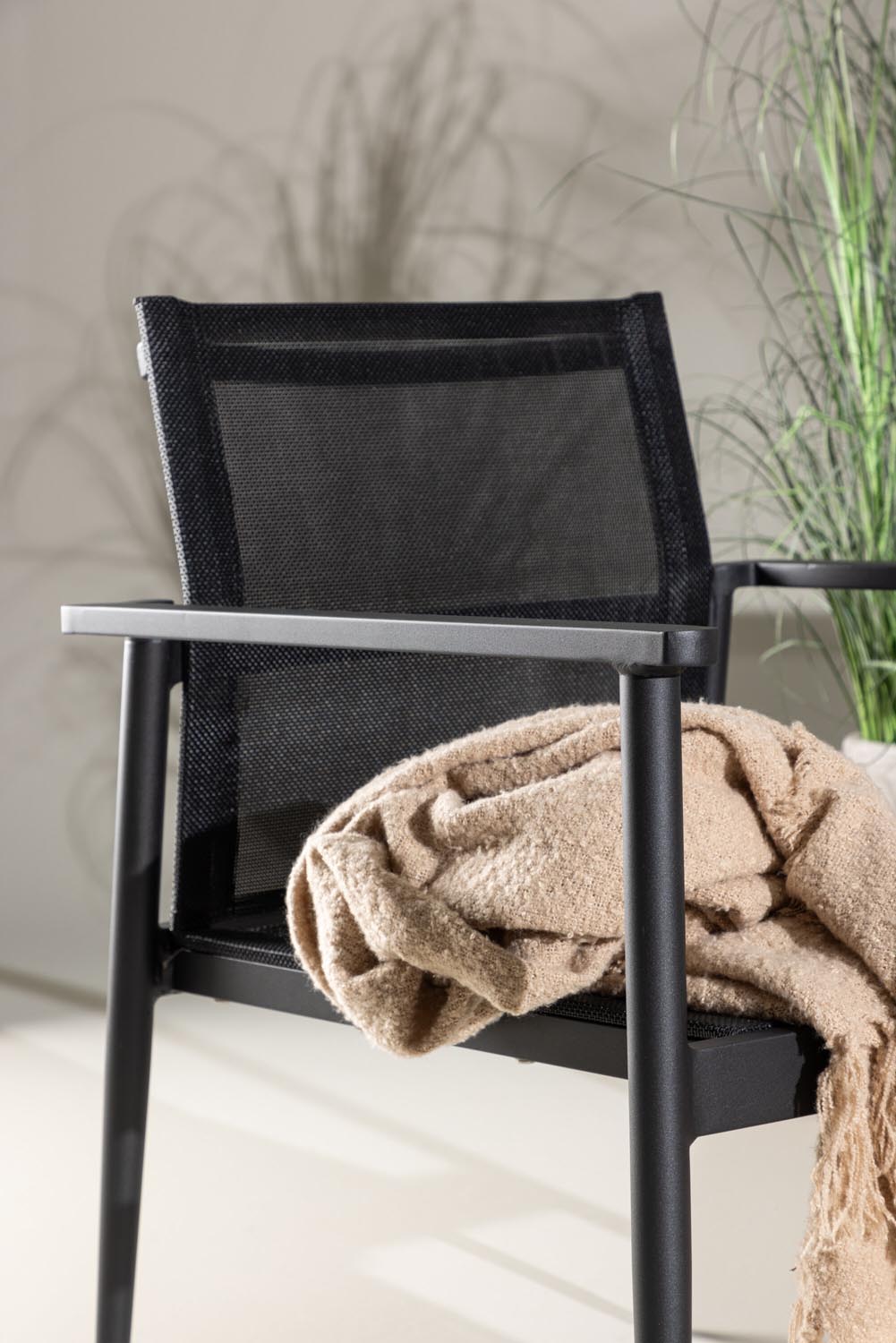 Break Sofa Outdoorset 90cm in Schwarz präsentiert im Onlineshop von KAQTU Design AG. Loungeset ist von Venture Home