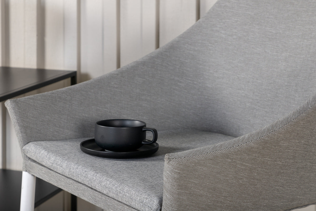Spoga Stuhl in Weiss/Grau präsentiert im Onlineshop von KAQTU Design AG. Gartenstuhl ist von Venture Home