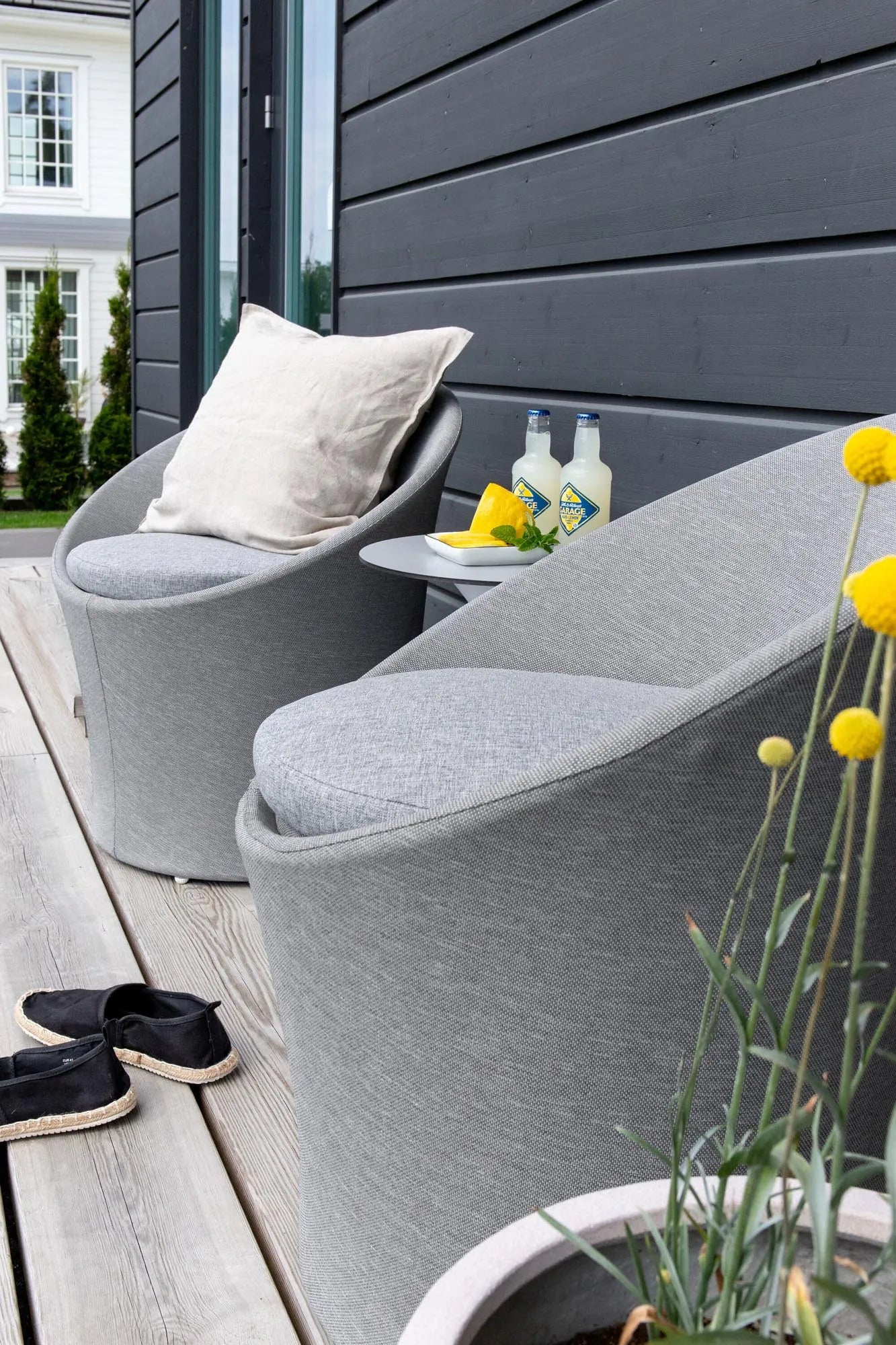 Modernes Spoga Lounge Set ⌀40cm für luxuriöse Outdoor-Erlebnisse.