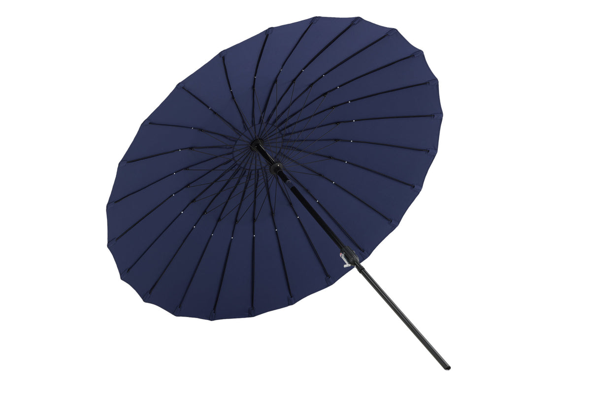 Palmetto Sonnenschirm in Blau präsentiert im Onlineshop von KAQTU Design AG. Sonnenschirm ist von Venture Home