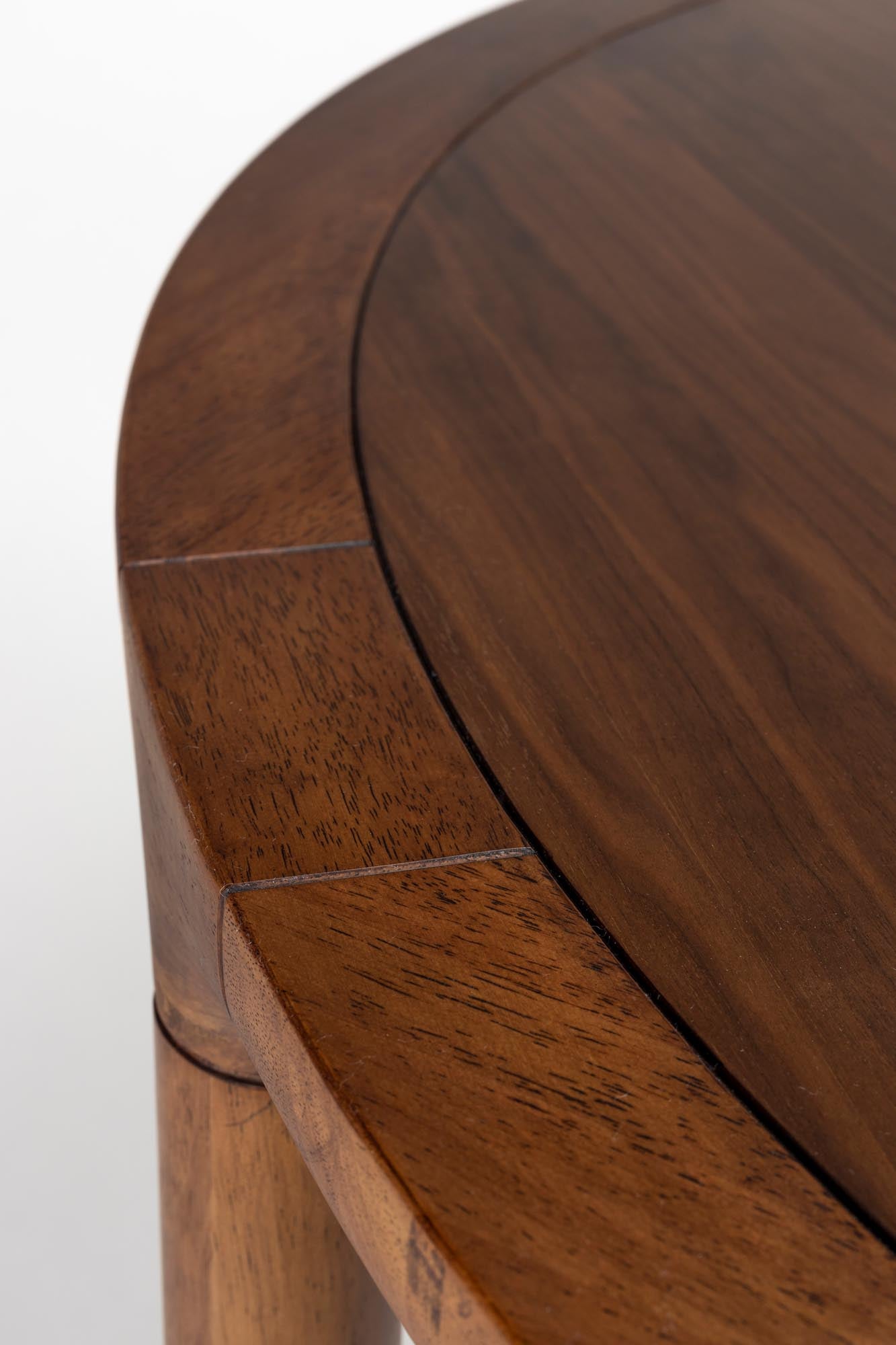 Eleganter Tisch Storm von Zuiver, perfekt für Esszimmer oder Büro, mit modernem Design und erstklassiger Qualität.