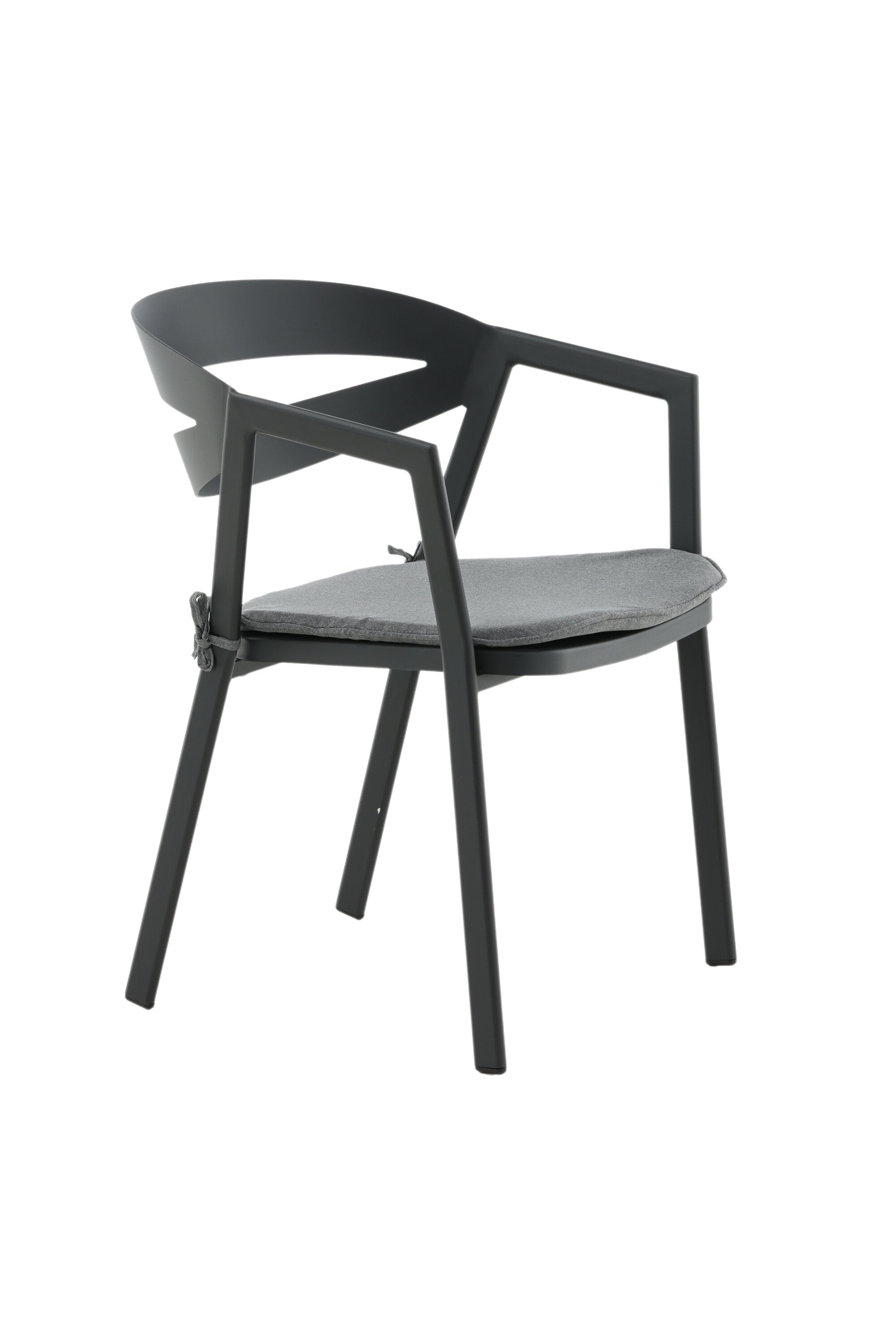 Slit Stuhl in Schwarz präsentiert im Onlineshop von KAQTU Design AG. Gartenstuhl mit Armlehnen ist von Venture Home