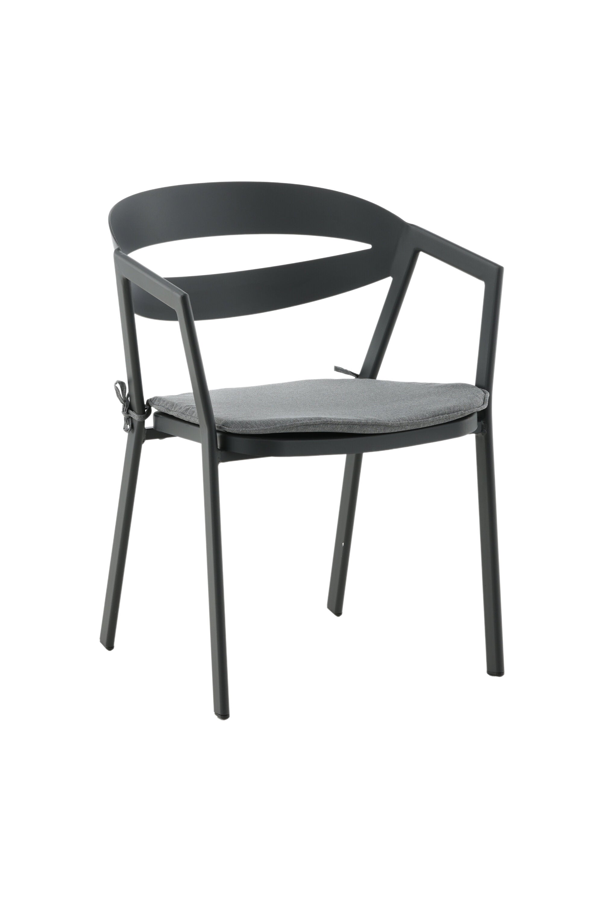 Slit Stuhl in Schwarz präsentiert im Onlineshop von KAQTU Design AG. Gartenstuhl mit Armlehnen ist von Venture Home