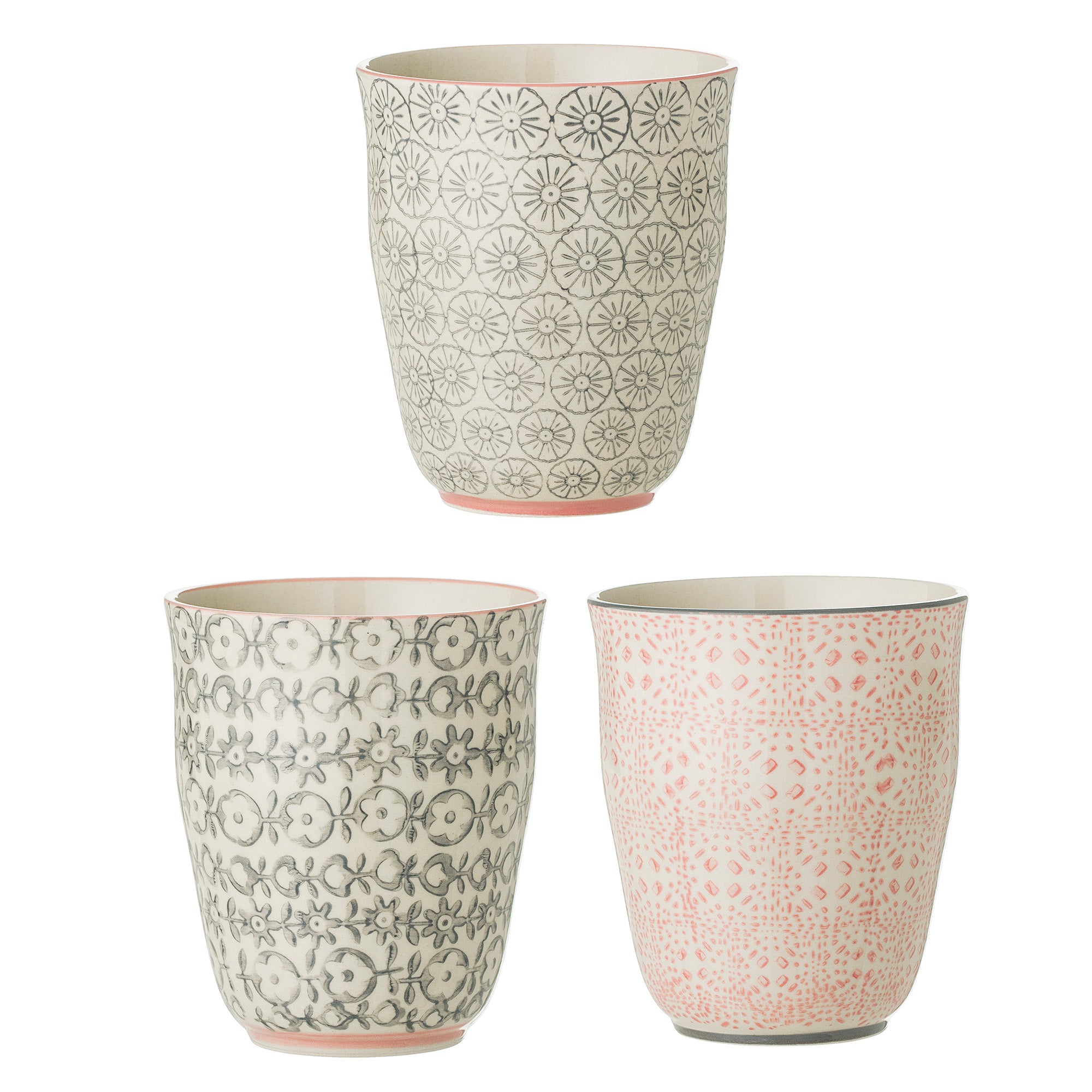 Entdecken Sie die elegante Cécile Tasse in zartem Rosé von Bloomingville – robust, stilvoll und perfekt für jeden Anlass.