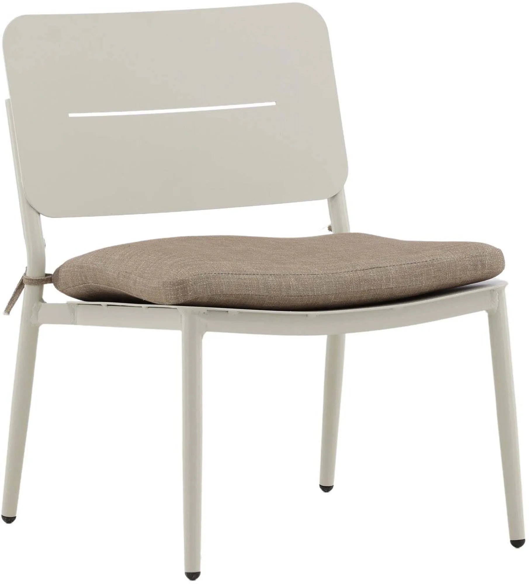 Lina Lounge Chair: Komfort und Stil für Ihren Außenbereich.