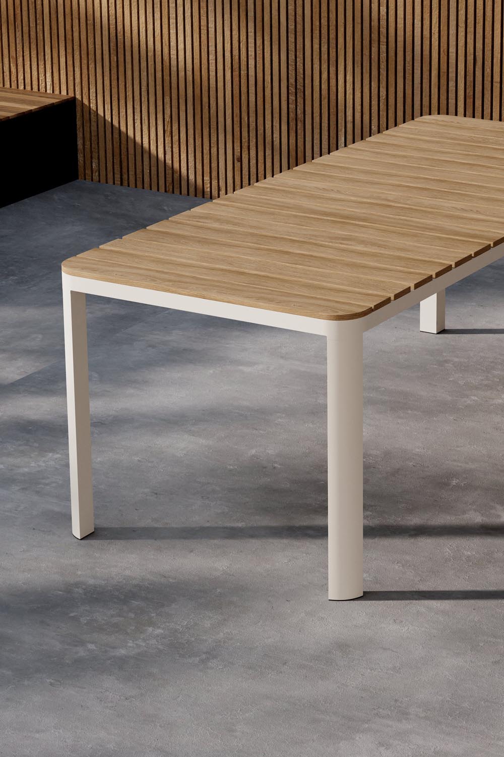 Rechteckiger Gartentisch Etna in Beige präsentiert im Onlineshop von KAQTU Design AG. Gartentisch ist von Venture Home