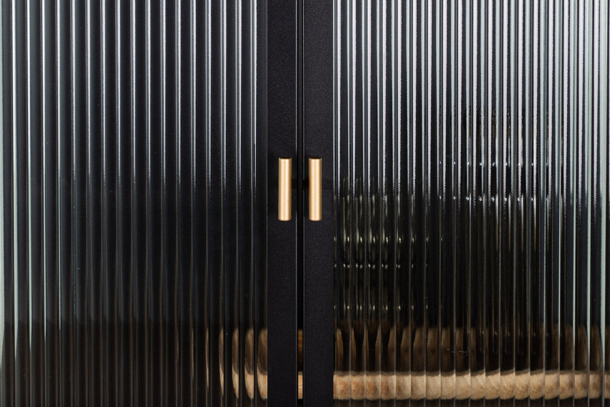 Garis Cabinet in Schwarz präsentiert im Onlineshop von KAQTU Design AG. Cabinet ist von Venture Home